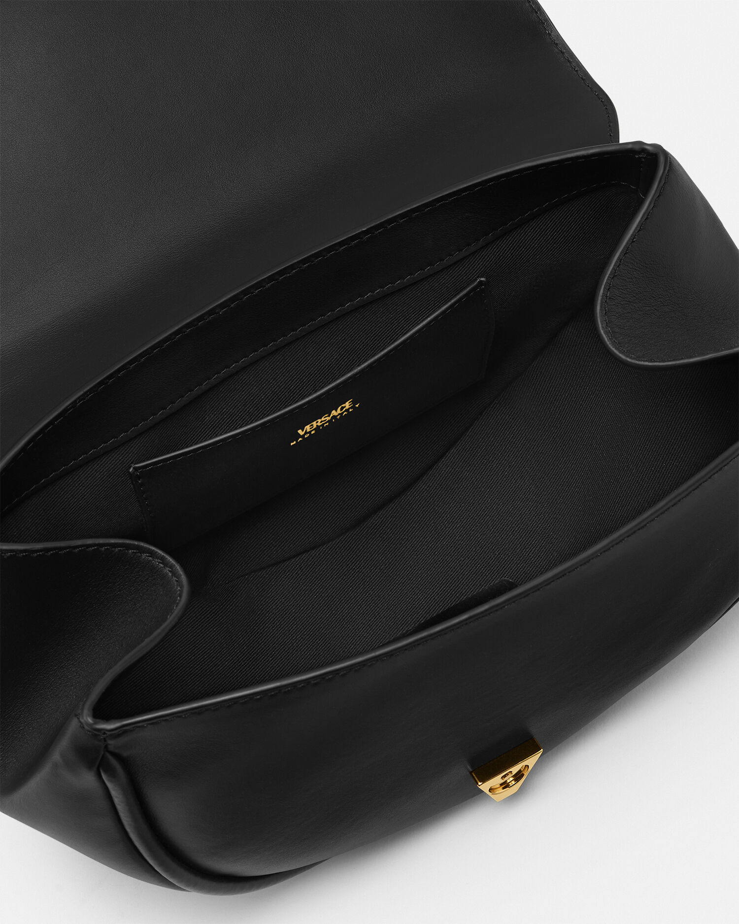 【Versace】ショルダー バッグ ヴィルトゥス ブラック Versace ヴィルトゥス ショルダーバッグ | ブラック | FARFETCH JP