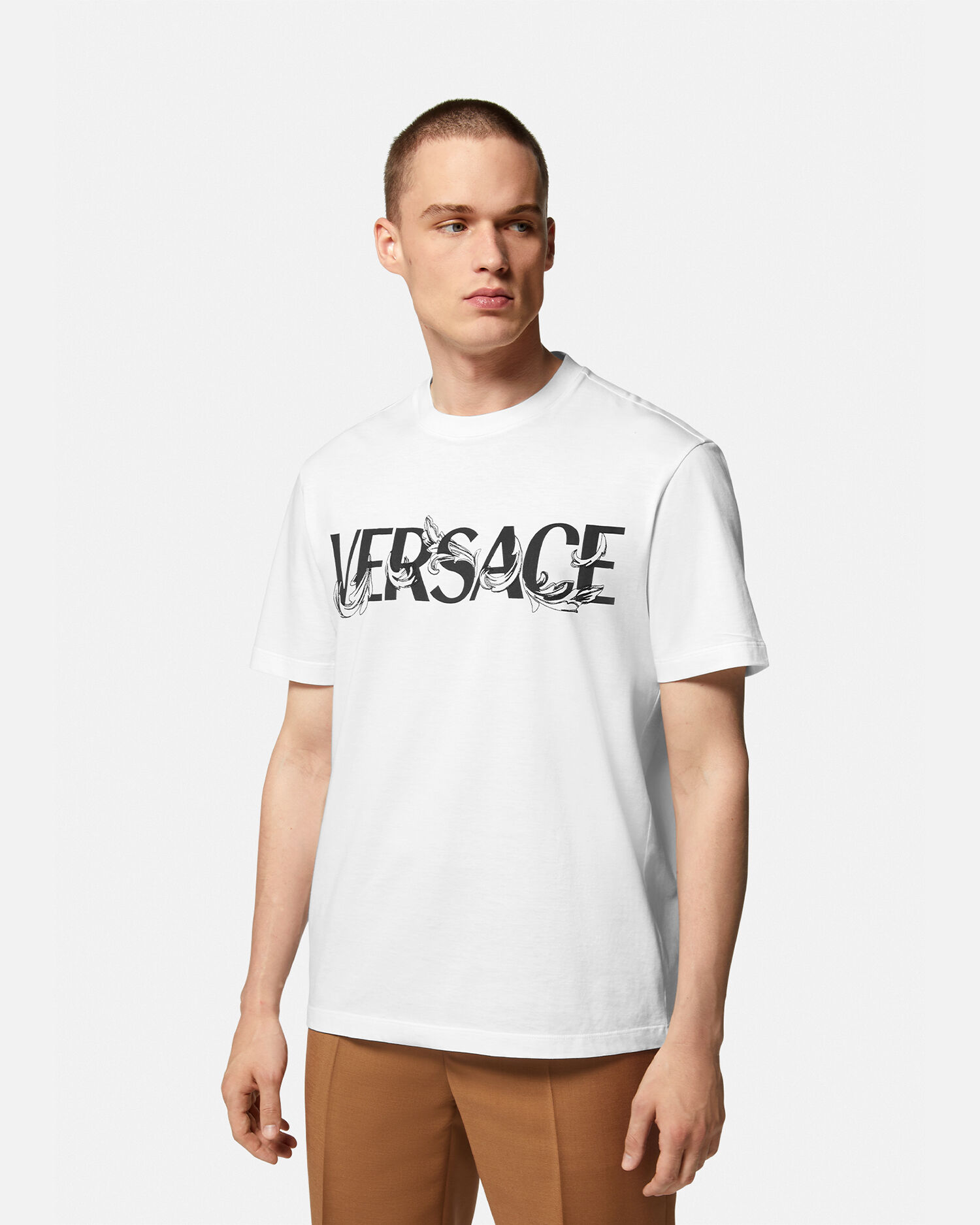 バロッコ シルエット ロゴ Tシャツ - Versace メンズ | オンライン