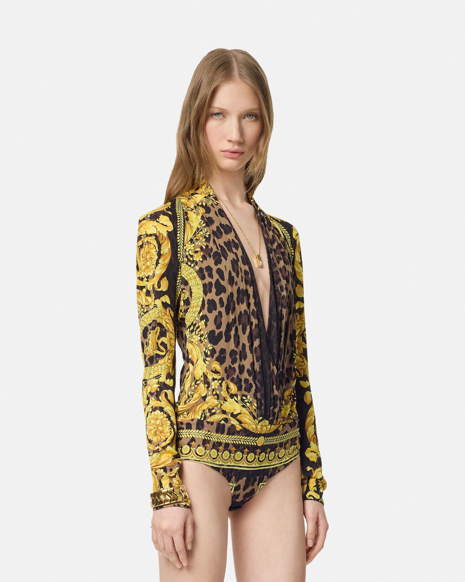 バロッコ ラージ シルク スカーフ 90 cm ブラック,プリント | VERSACE JP