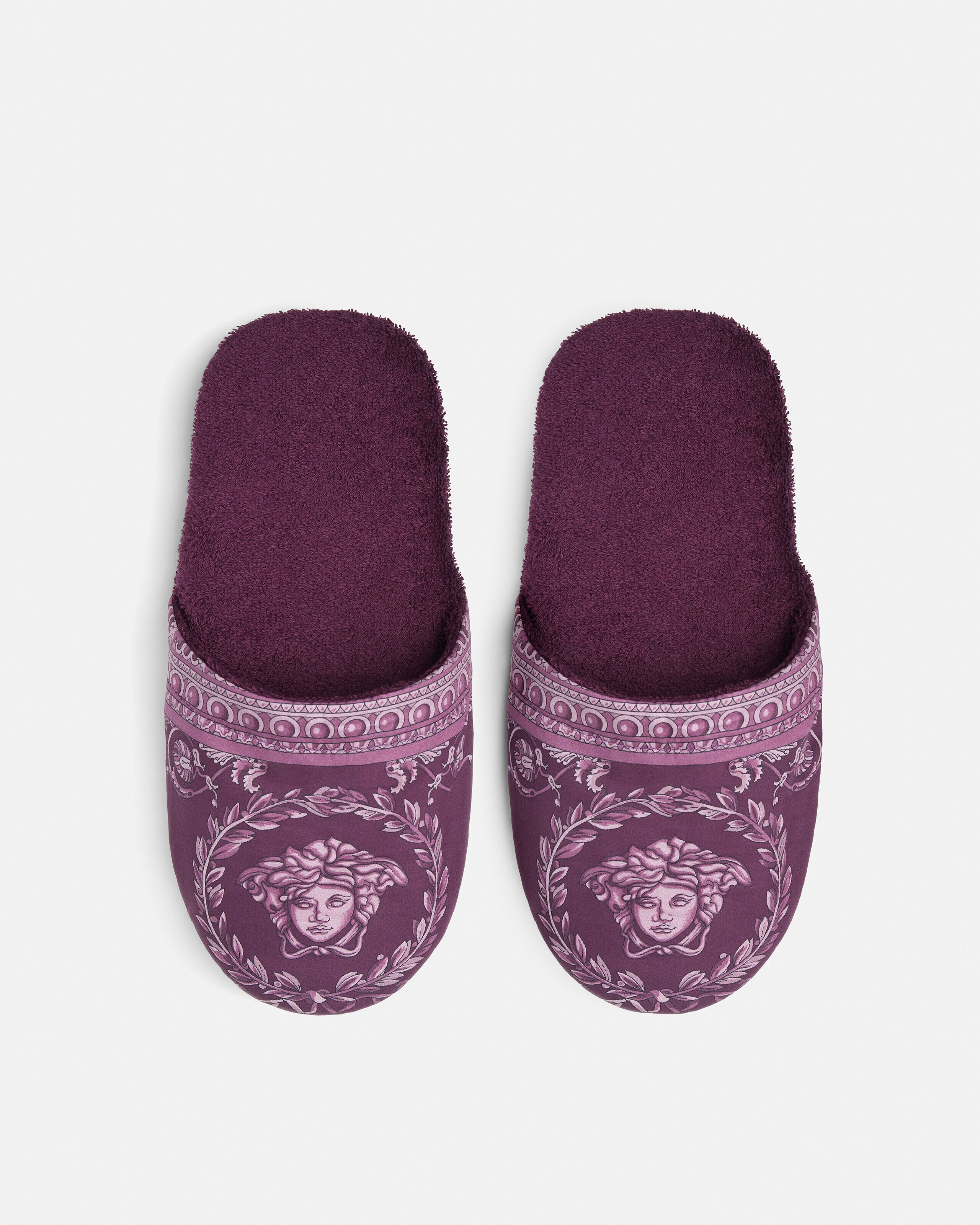 新品　Versace ベルサーチ スリッパ 紫　パープル　ホームシューズ　タグ箱 ご自宅用 ラグジュアリー ギフト | ヴェルサーチェ 日本