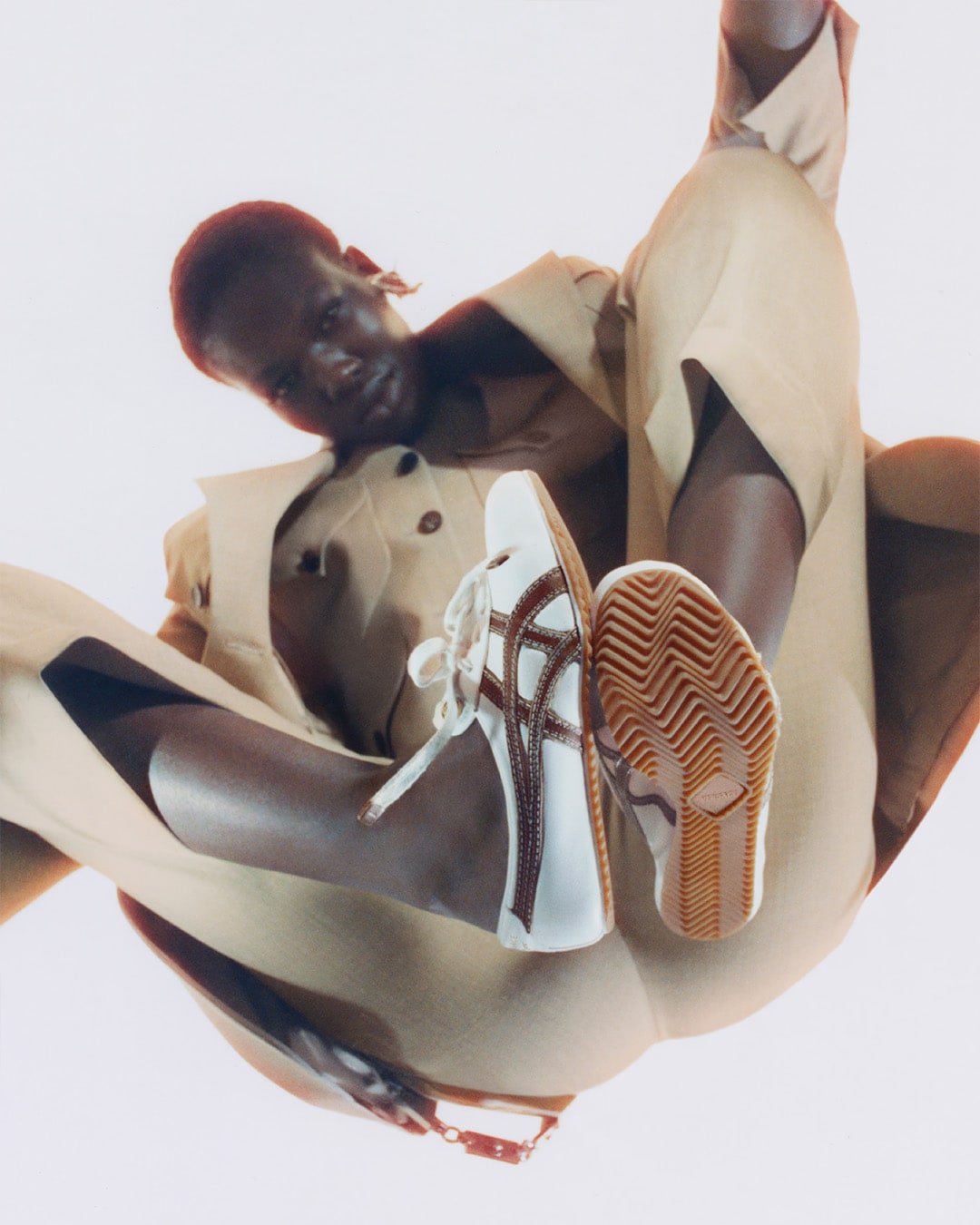 レディース オニツカタイガー x ヴェルサーチェ