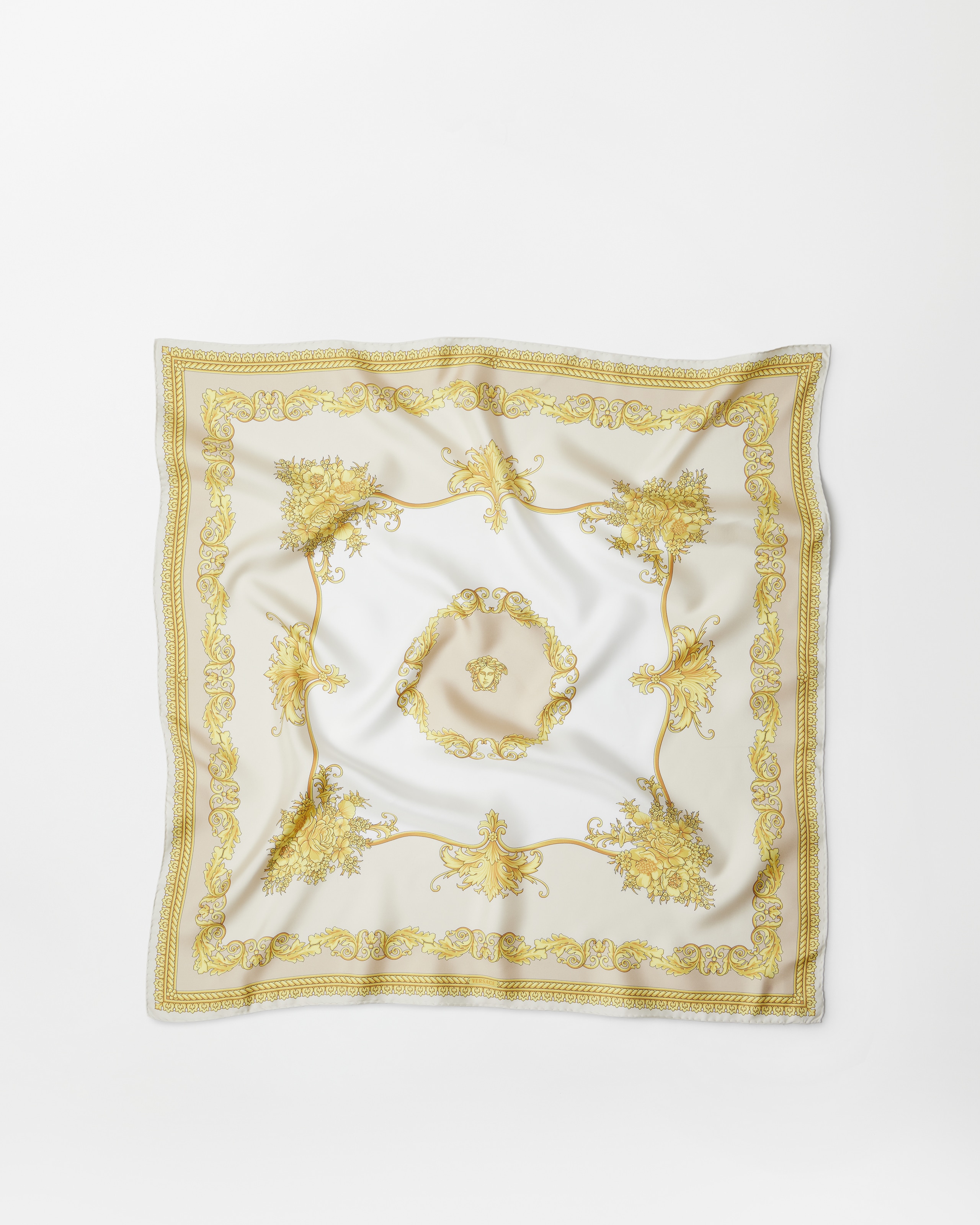プリント シルク ツイル スカーフ 90 cm パープル,ゴールド | VERSACE JP