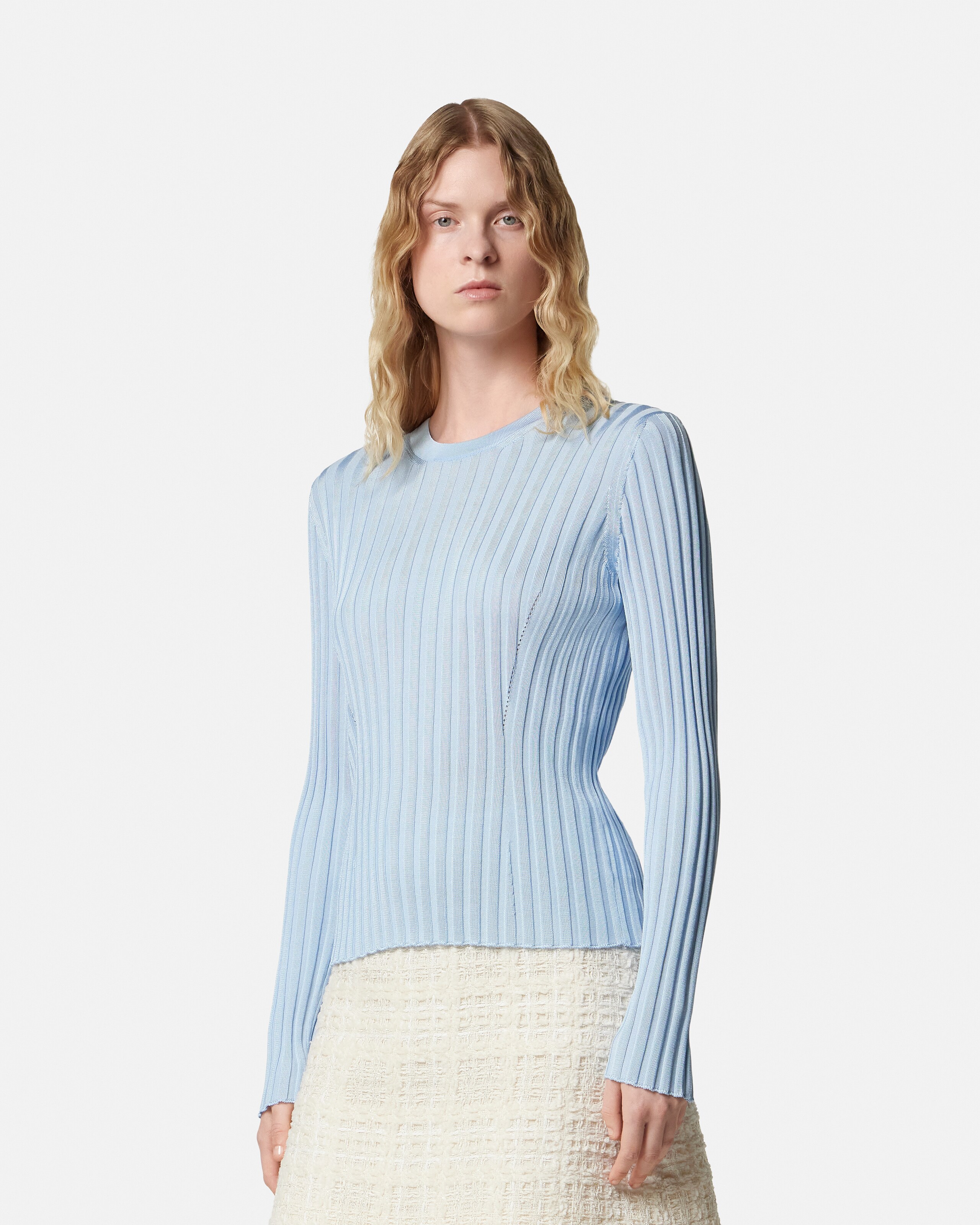 レディース デザイナー ニットウェアコレクション | ヴェルサーチェ 日本