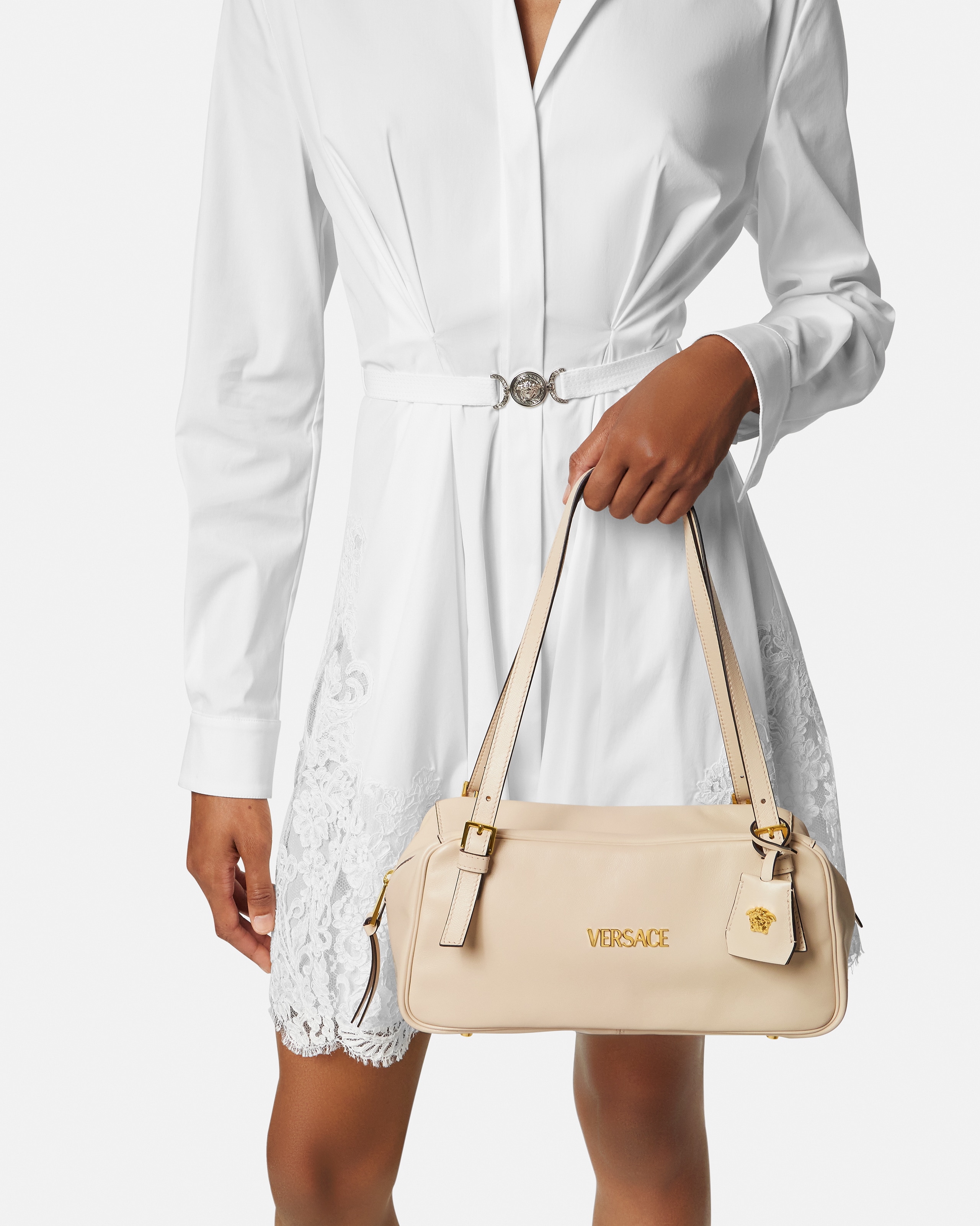 ヴェルサーチェ タグ ラージ ナッパ ボウリング バッグ | VERSACE JP