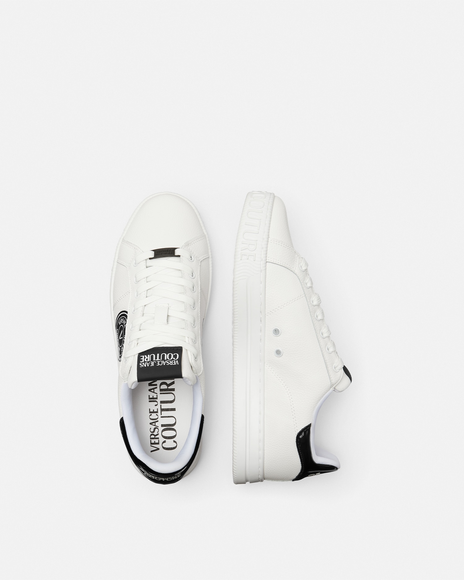 VERSACE JEANS★関税込 Vエンブレムコート8 スニーカー V-Emblem Court 88 Sneakers | VERSACE US