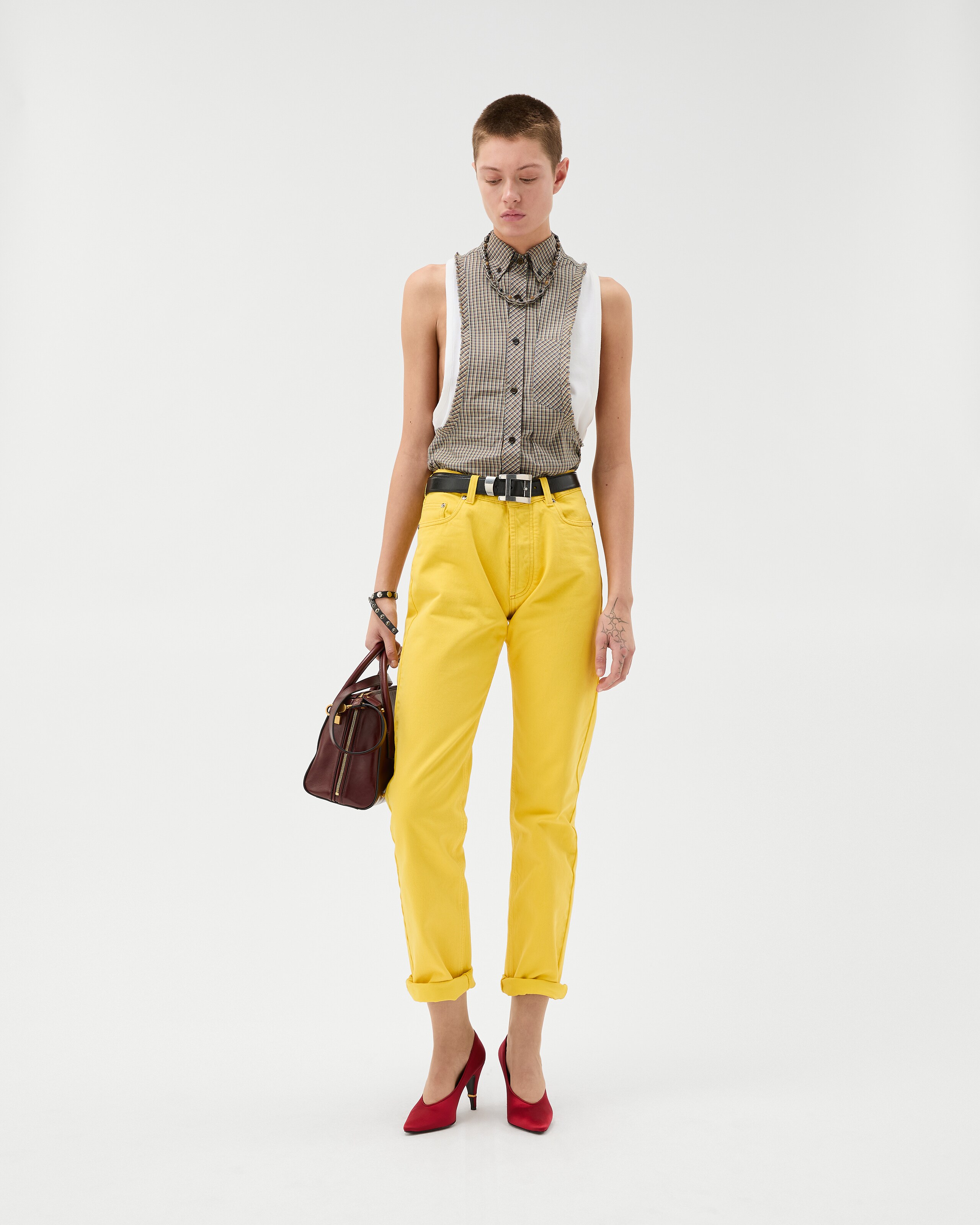 VERSACE JEANS COUTURE イエロー ストレートデニム新品未使用 ストレートジーンズ イエロー | VERSACE JP
