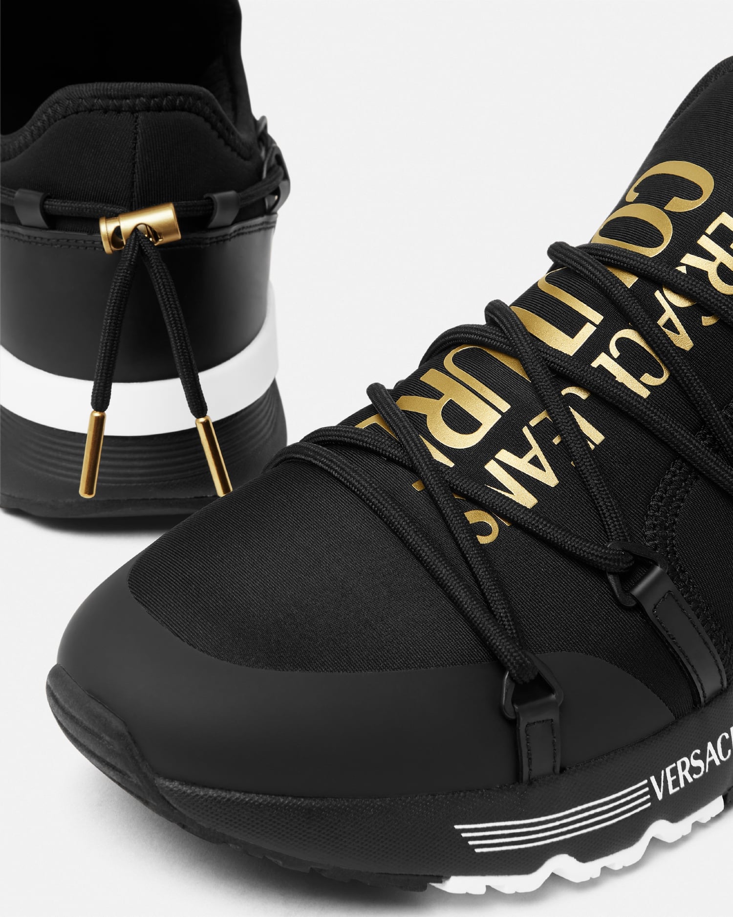 ダイナミック スニーカー ブラック,ゴールド | VERSACE JP