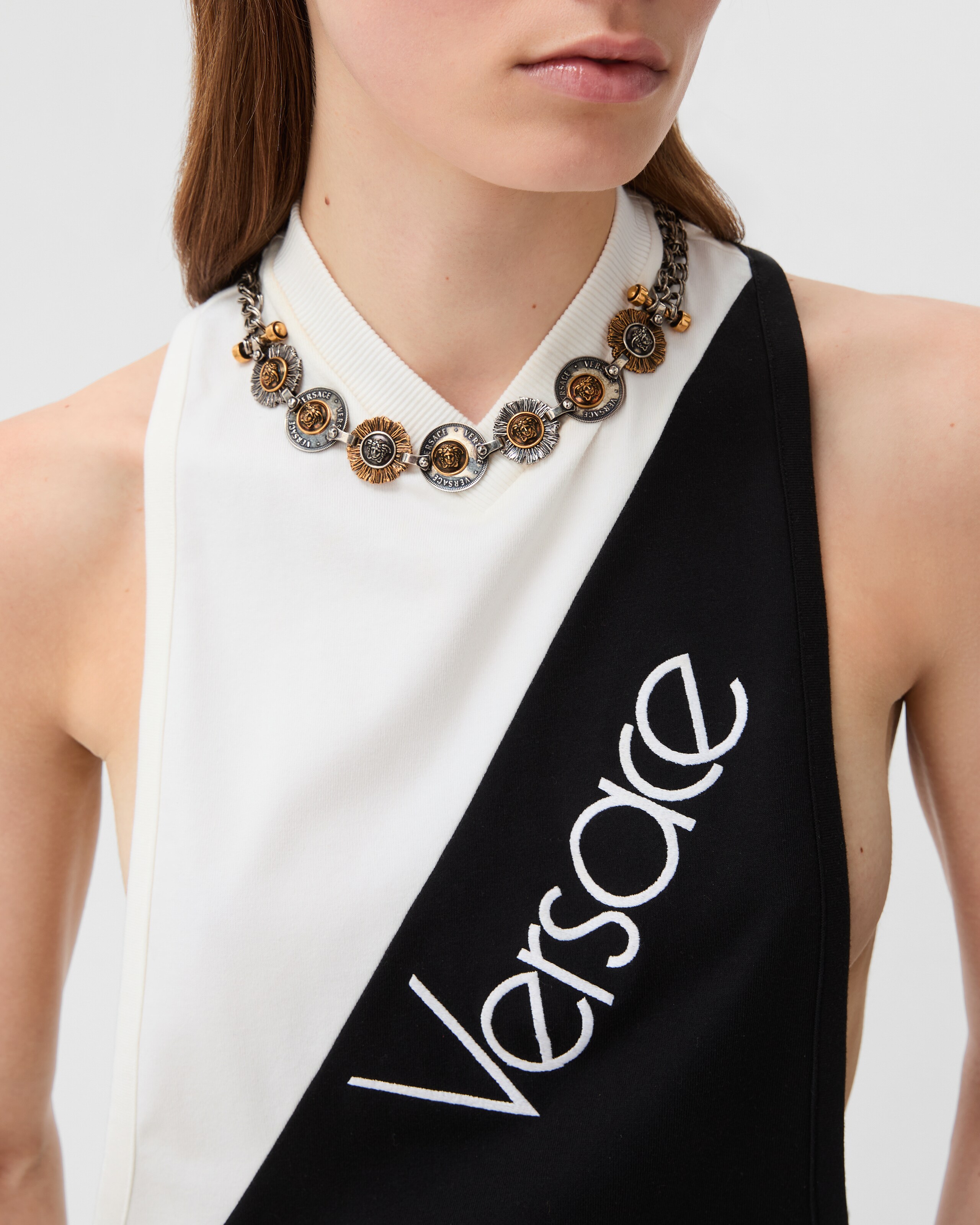 ロゴ刺繍 コットンジャージー タンクトップ ホワイト | VERSACE JP