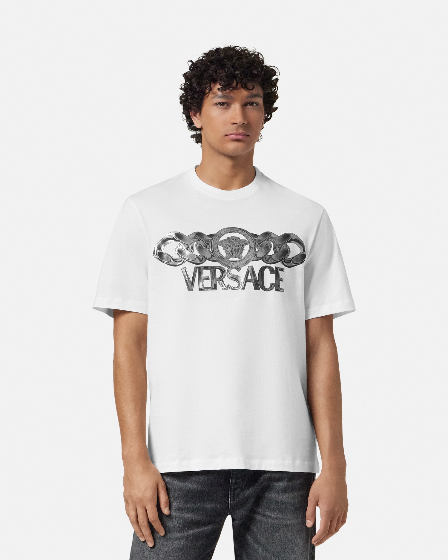 関税送料込み◆VERSACE◆メドゥーサ オン チェーン Tシャツ Tシャツ メドゥーサ オン チェーン | VERSACE JP