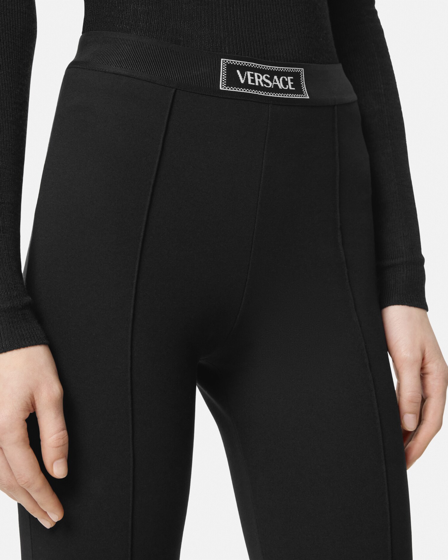 ビスコースブレンド スターラップ レギンス ブラック | VERSACE JP