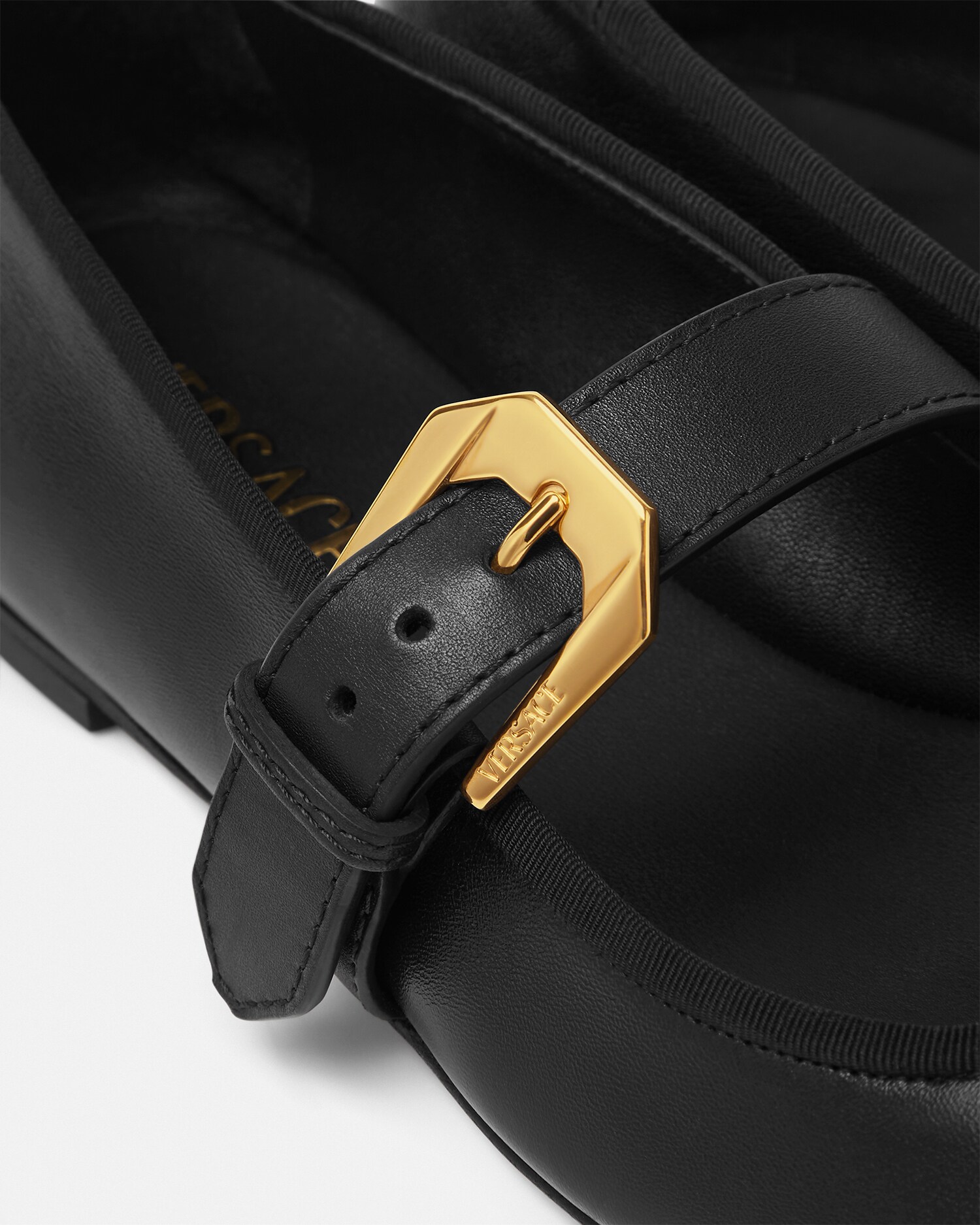 レディース デザイナー ローファー & バレリーナ| ヴェルサーチ