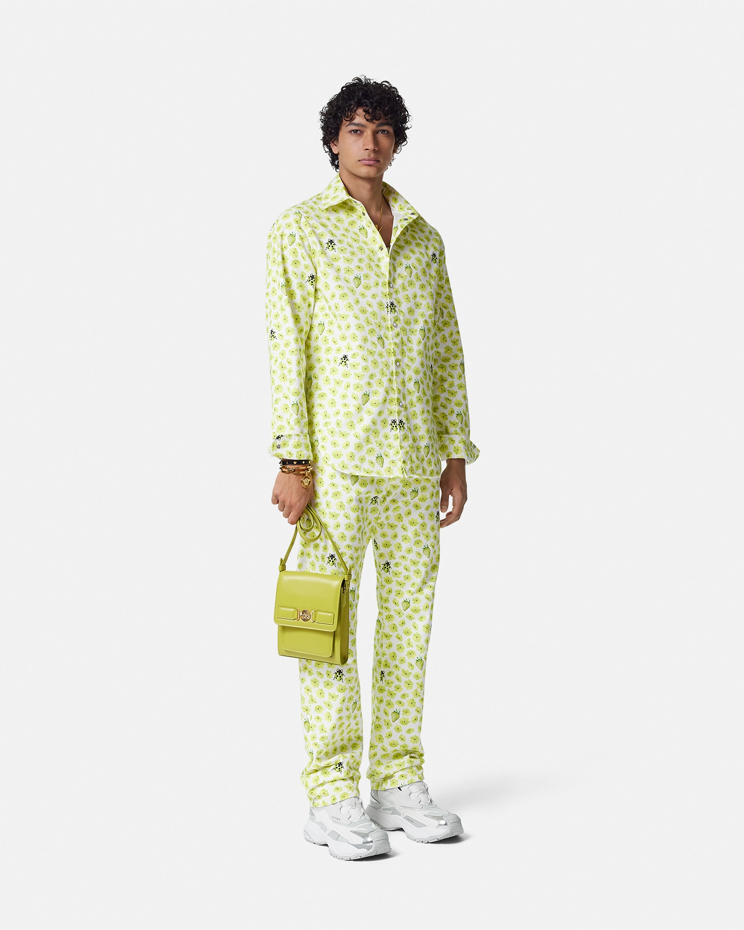 VERSACE(ヴェルサーチ) バックシルクデニムシャツ227 274 923 113 227 274 923 113 インディゴ サイズ  41｜【公式】カインドオルオンライン ブランド古着・中古通販【kindal】