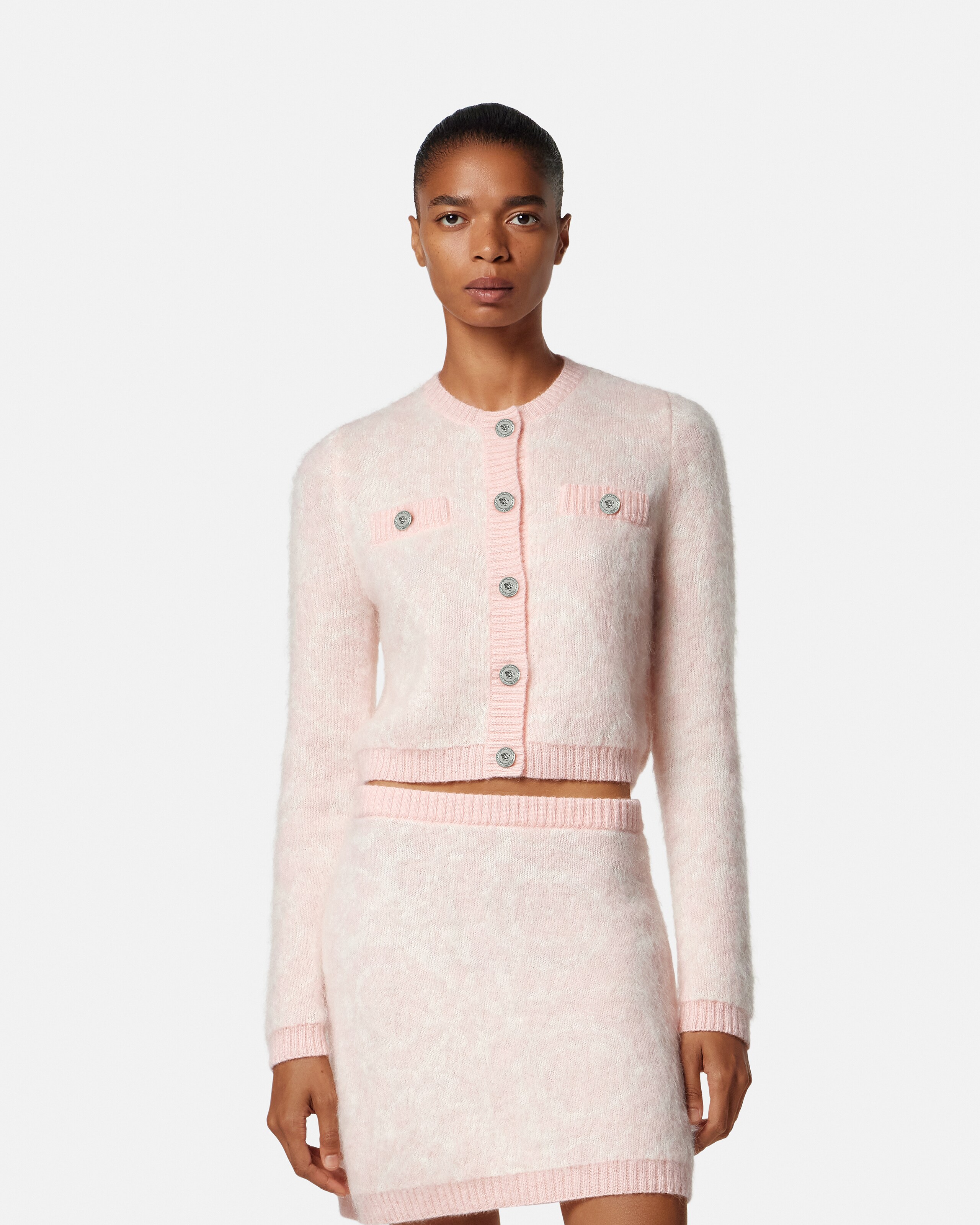 レディース デザイナー ニットウェアコレクション | ヴェルサーチェ 日本