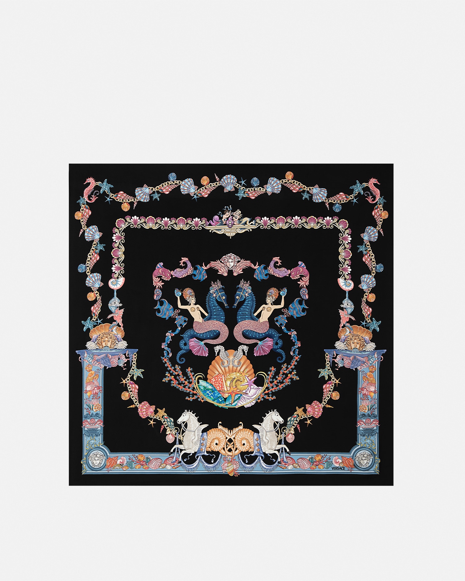 ATELIER VERSACE アトリエ・ヴェルサーチェ