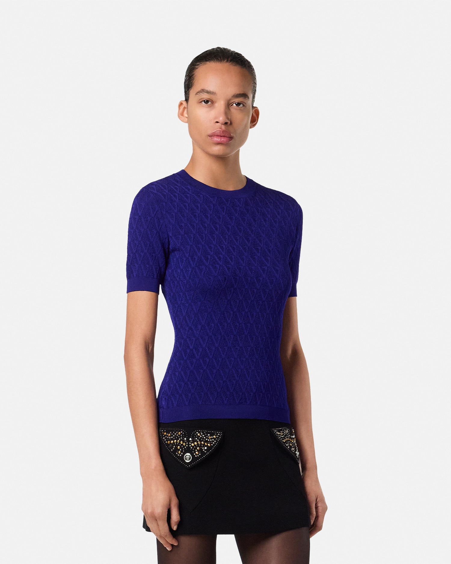 【versace】オールオーバー ロゴ ジャカード ニットミニスカート レディース デザイナー ウェア | ヴェルサーチェ 日本