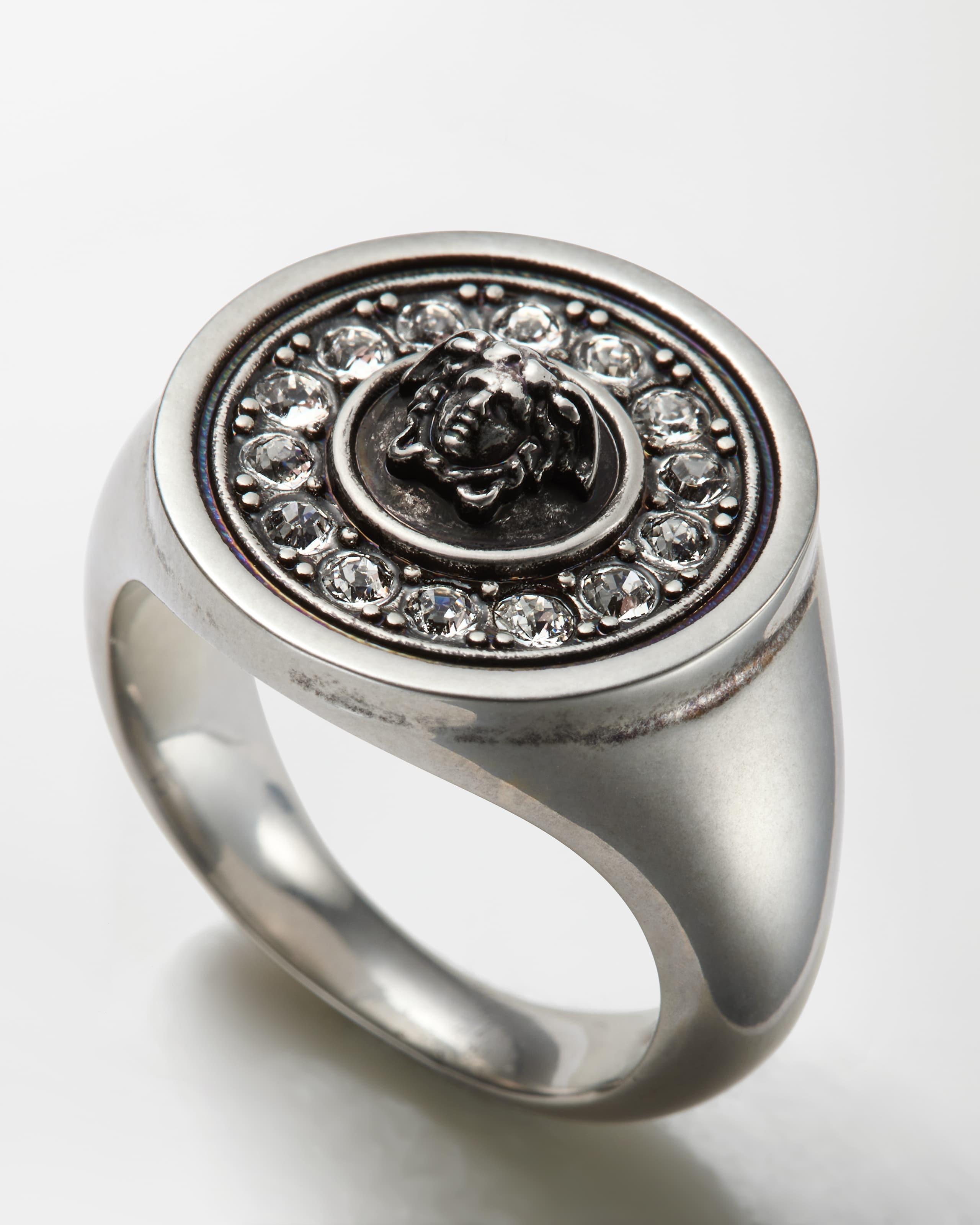 ヴェルサーチ メデューサモチーフ シルバーリングsale。.☆ メドゥーサ クリスタル リング シルバー | VERSACE JP