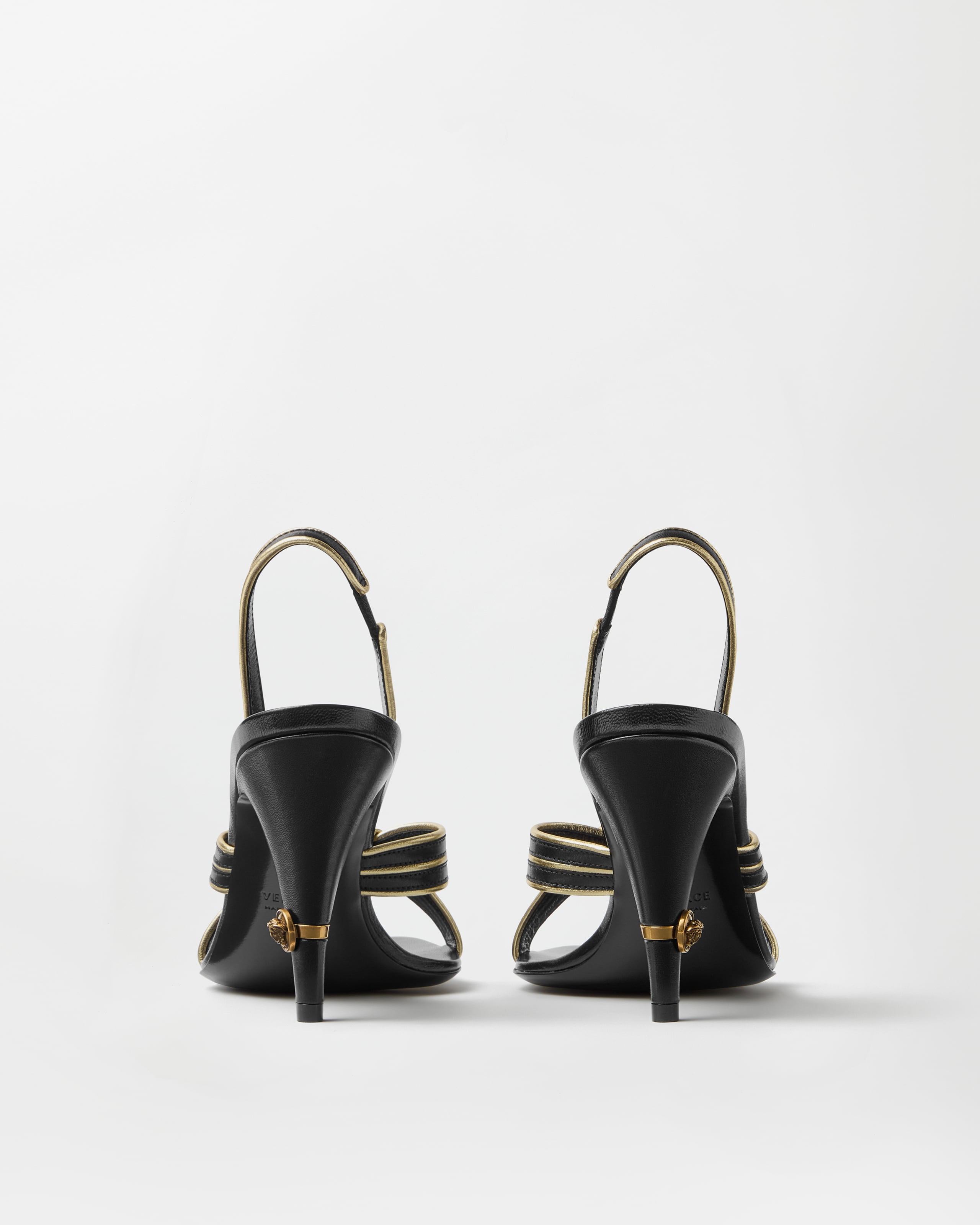 VERSACE ブラックレザーサンダル サイズ36 ジャンニ ナッパレザー サンダル 90 mm ブラック | VERSACE JP VERSACE