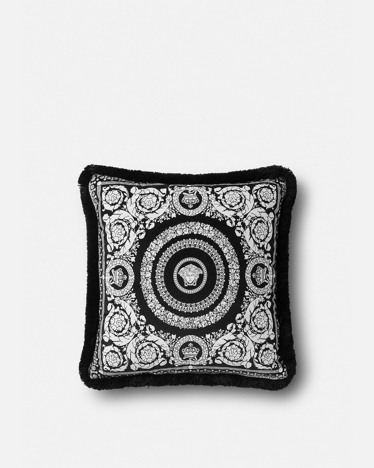ヴェルサーチ　シルククッション Versace Barocco シルク クッション | ブラック | FARFETCH JP