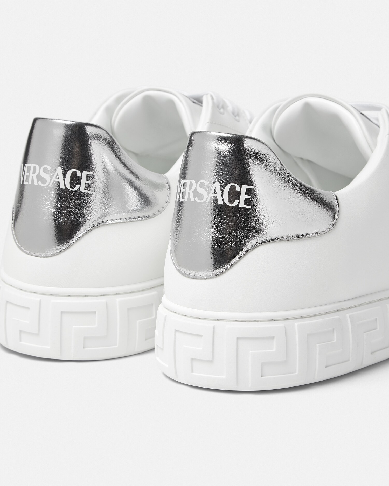 グレカ レザー スニーカー ブラック | VERSACE JP