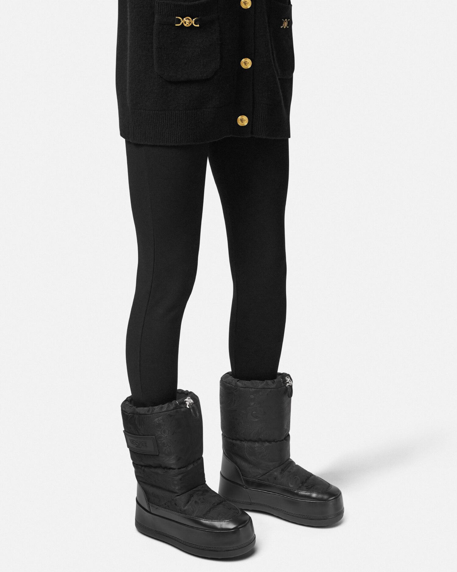 VERSACE（ブーツ）のフリマアイテム一覧