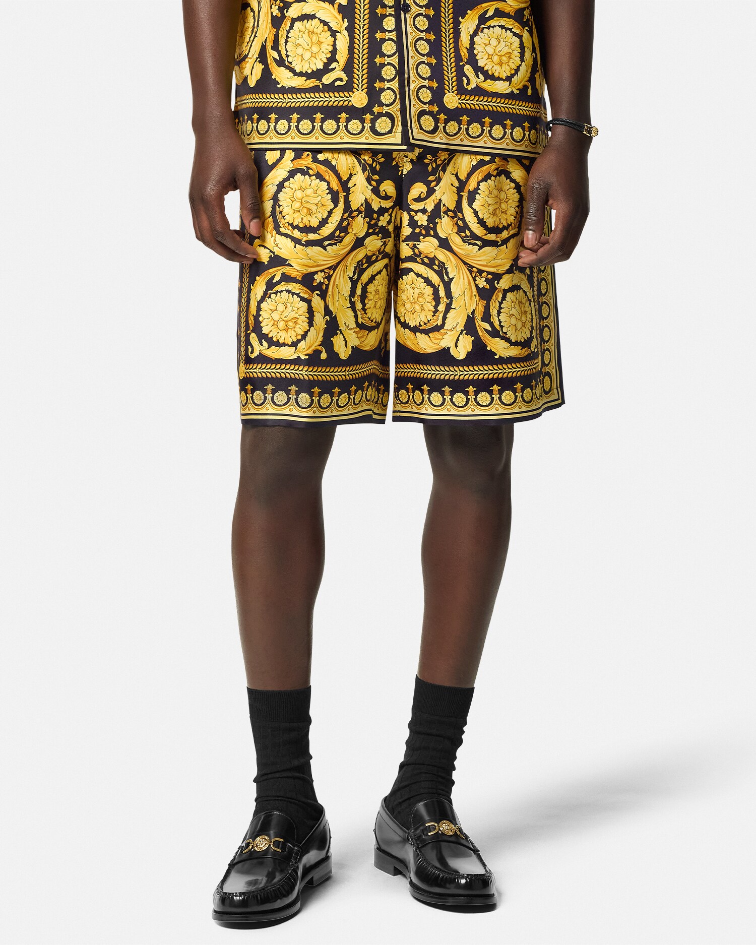 プリント シルク ツイル ショートパンツ ブラック,プリント | VERSACE JP