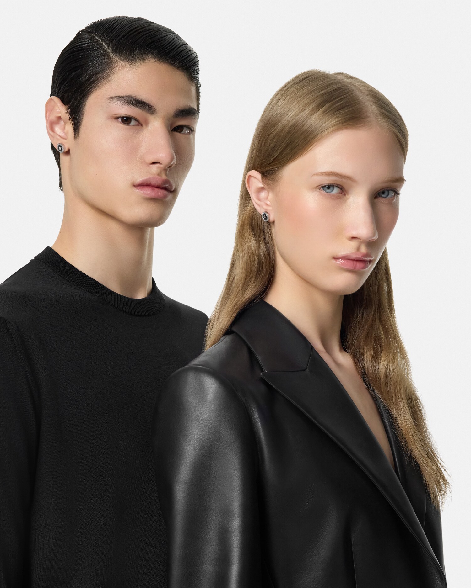 メドゥーサ イヤリング ゴールド,ブラック | VERSACE JP