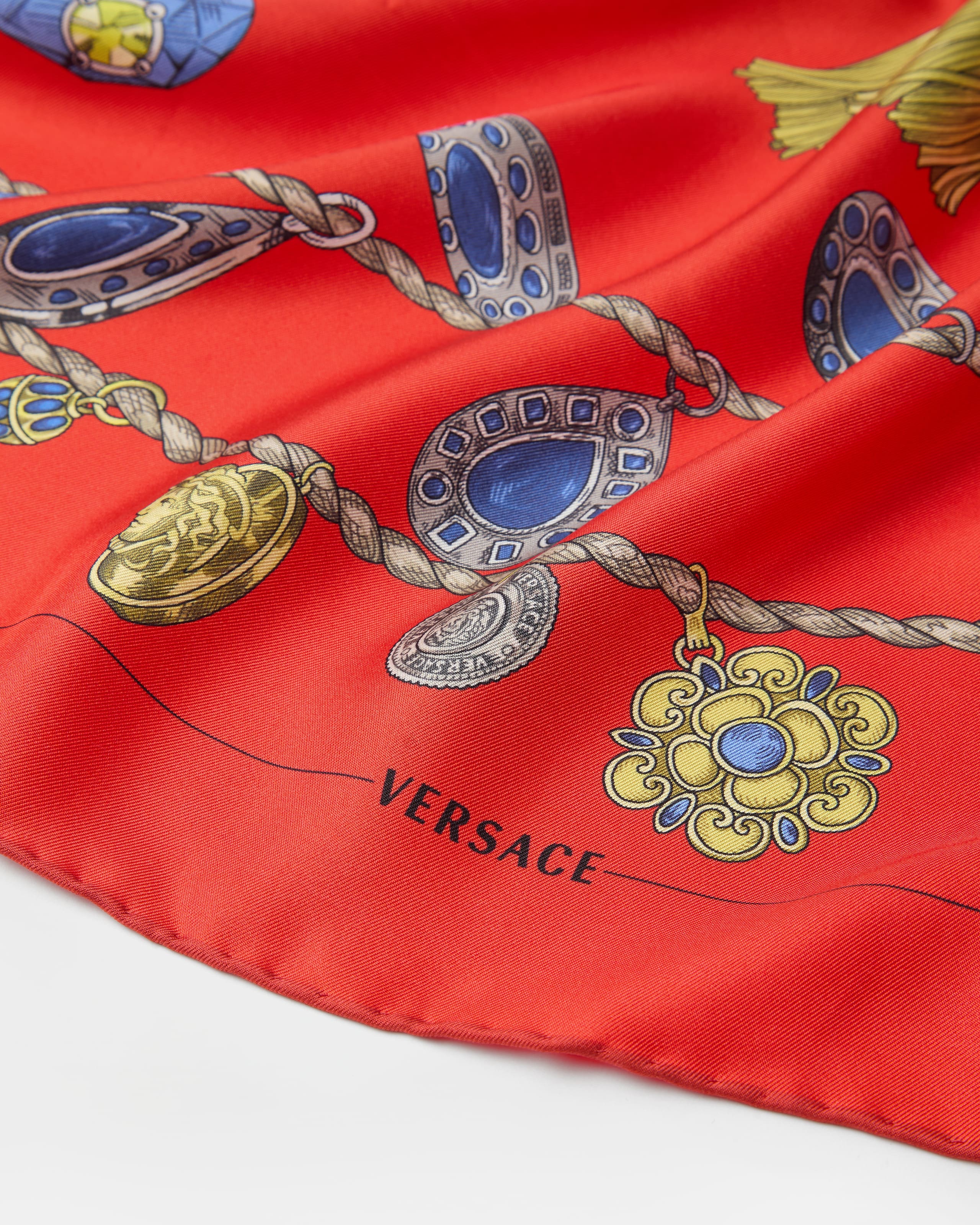 プリント シルク ツイル スカーフ 90 cm イエロー | VERSACE JP