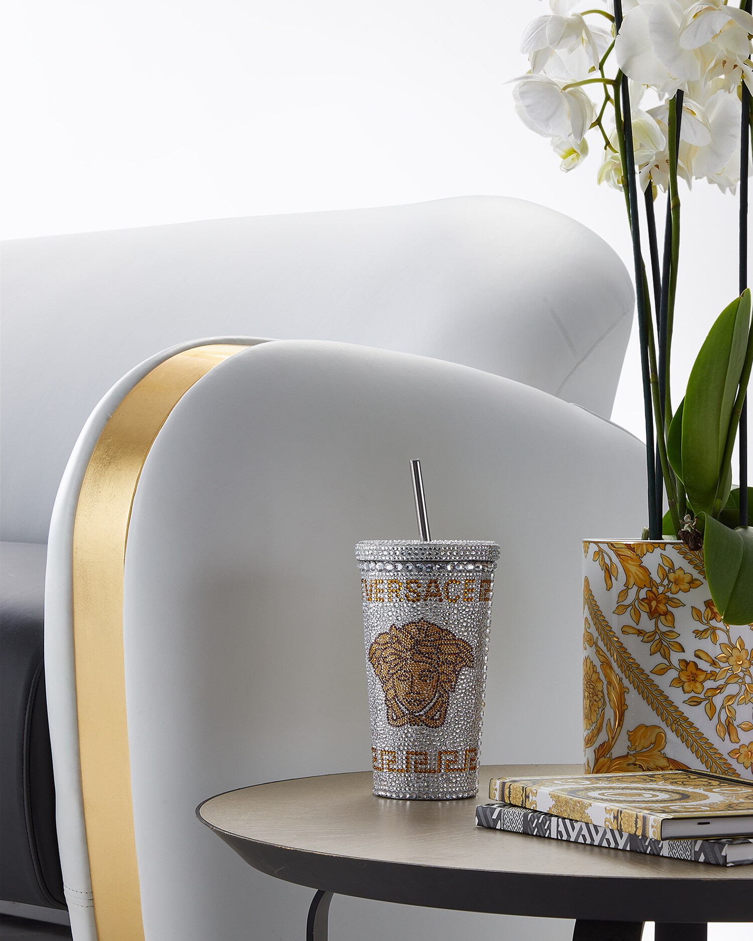 【新品】VERSACE★メデューサガーラ GOLD 灰皿★ゴールド装飾オブジェ VERSACE Accesorio Interior Placa Ahura Medusa Cenicero Cenicero