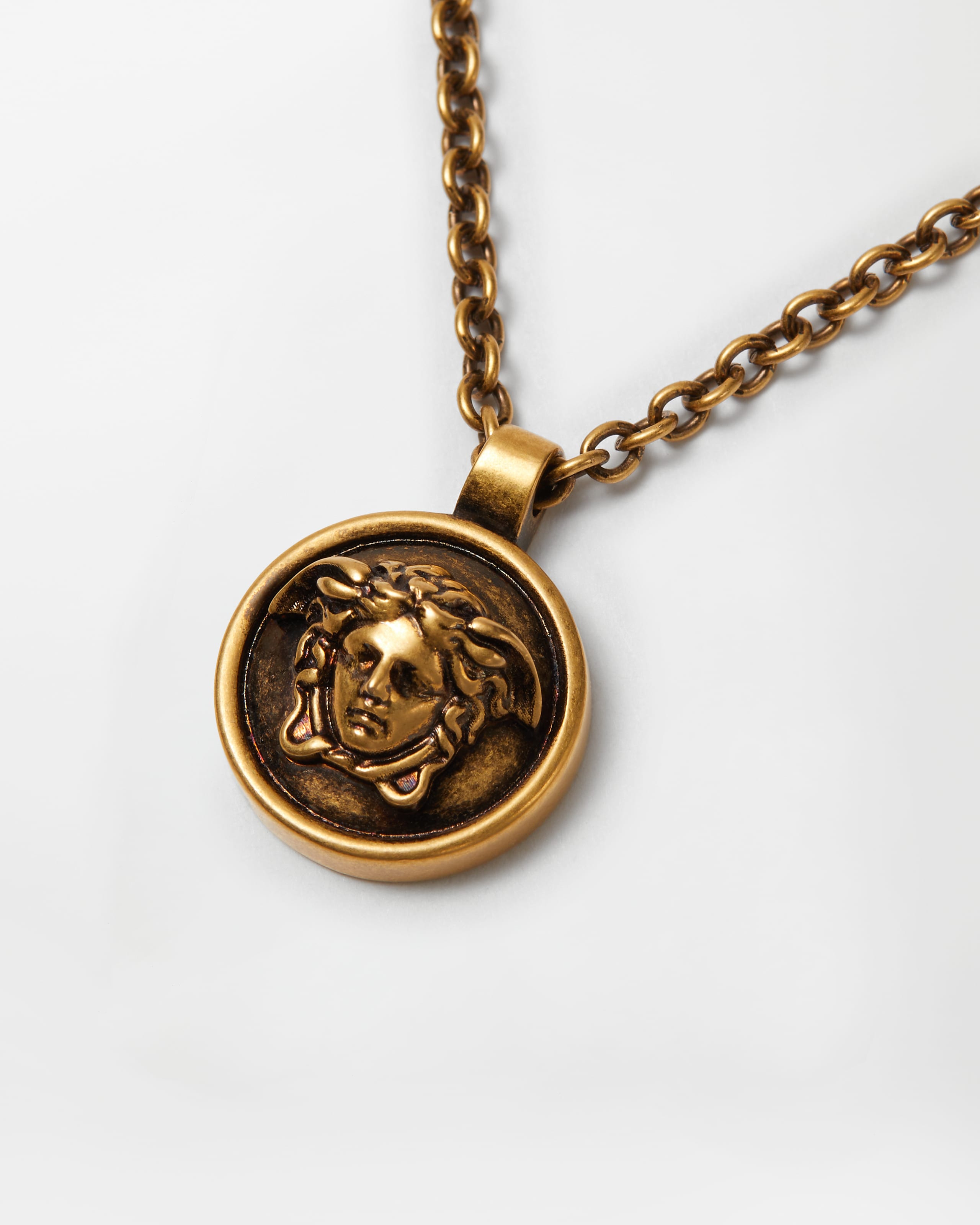 ネックレス | ヴェルサーチェ 日本