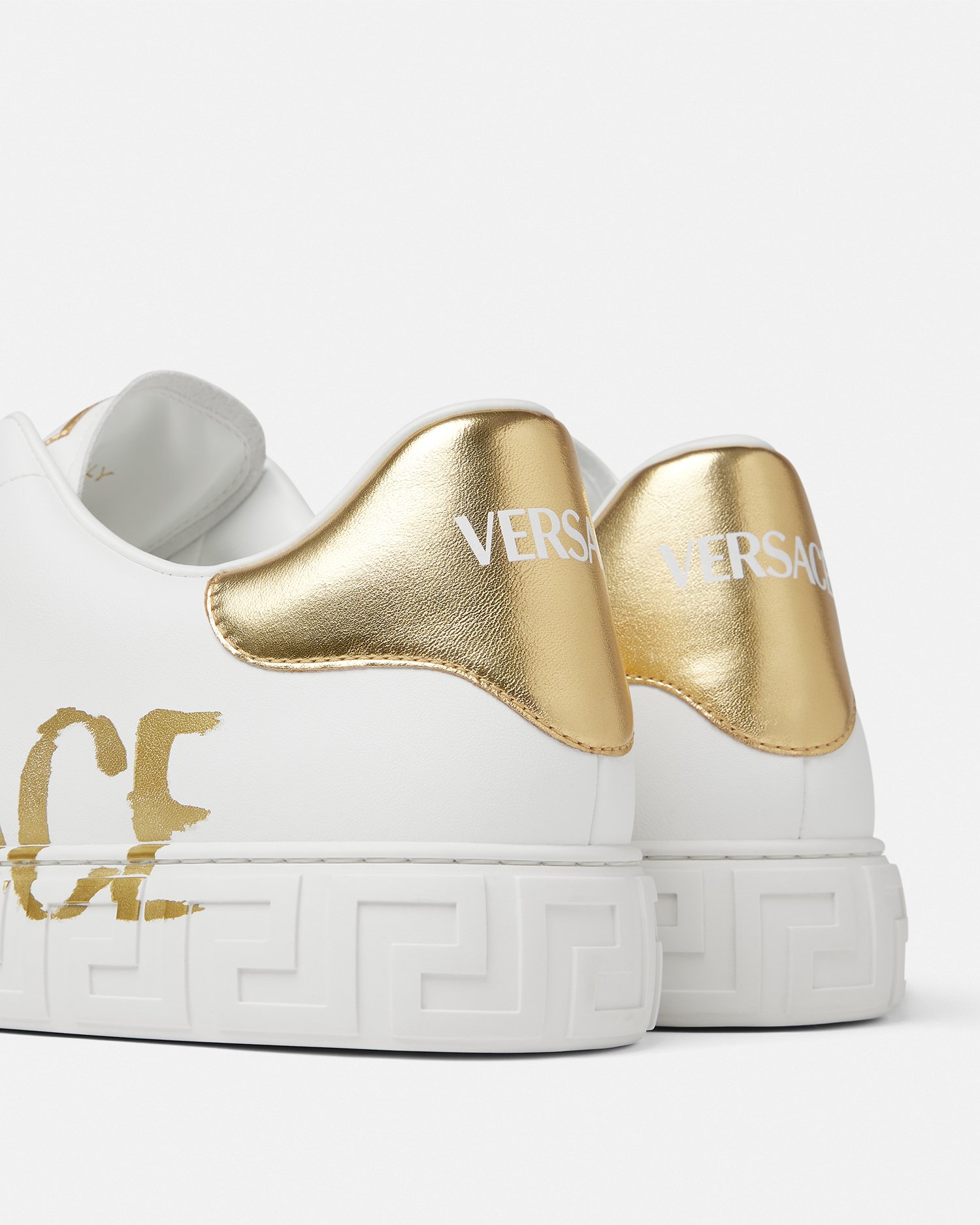 レア】定価98,000円 GIANNI VERSACE レザースニーカー（メンズ Greca 