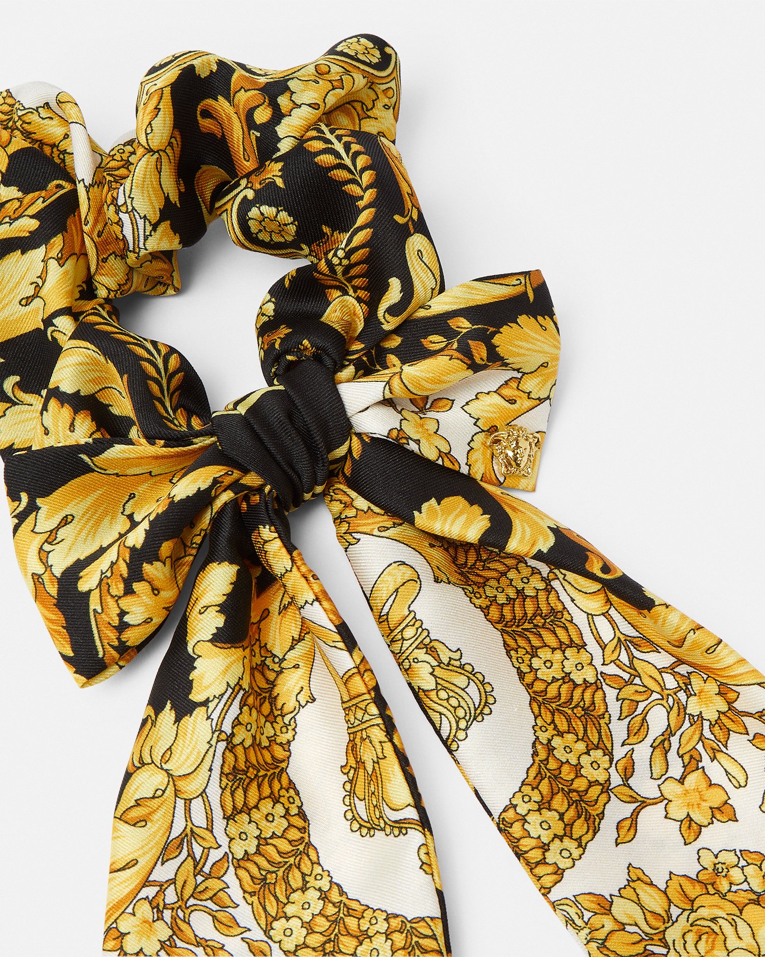 versace 大判スカーフドレス　新品タグ付き versace 大判スカーフドレス 新品タグ付き versace 大判スカーフドレス