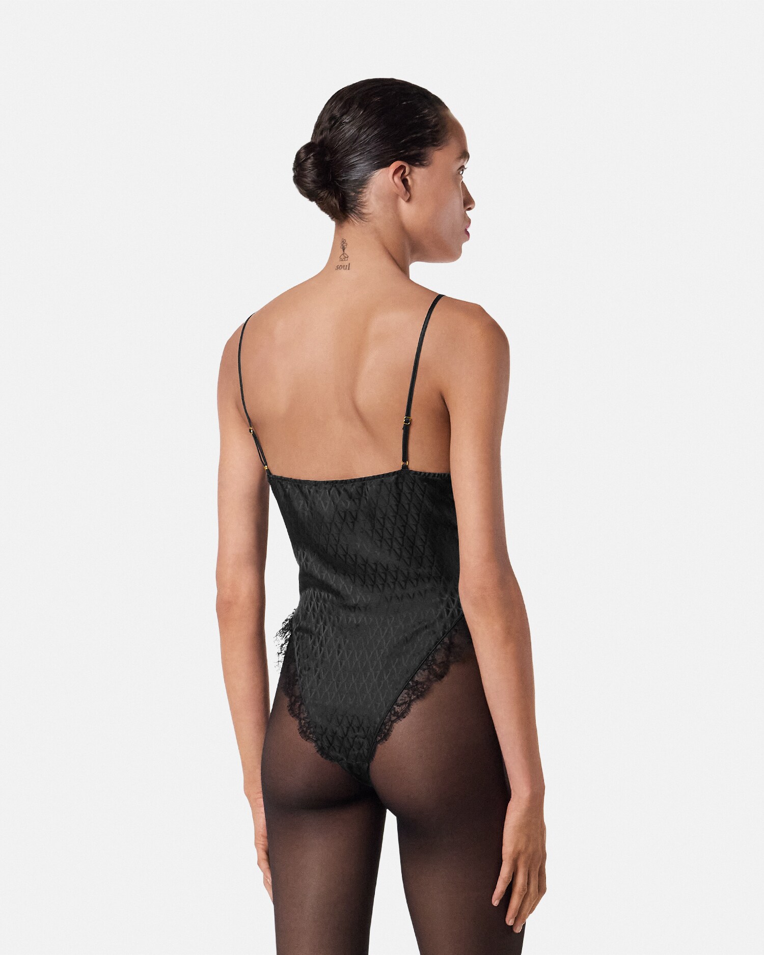 レディース デザイナー ボディスーツ | ヴェルサーチェ 日本