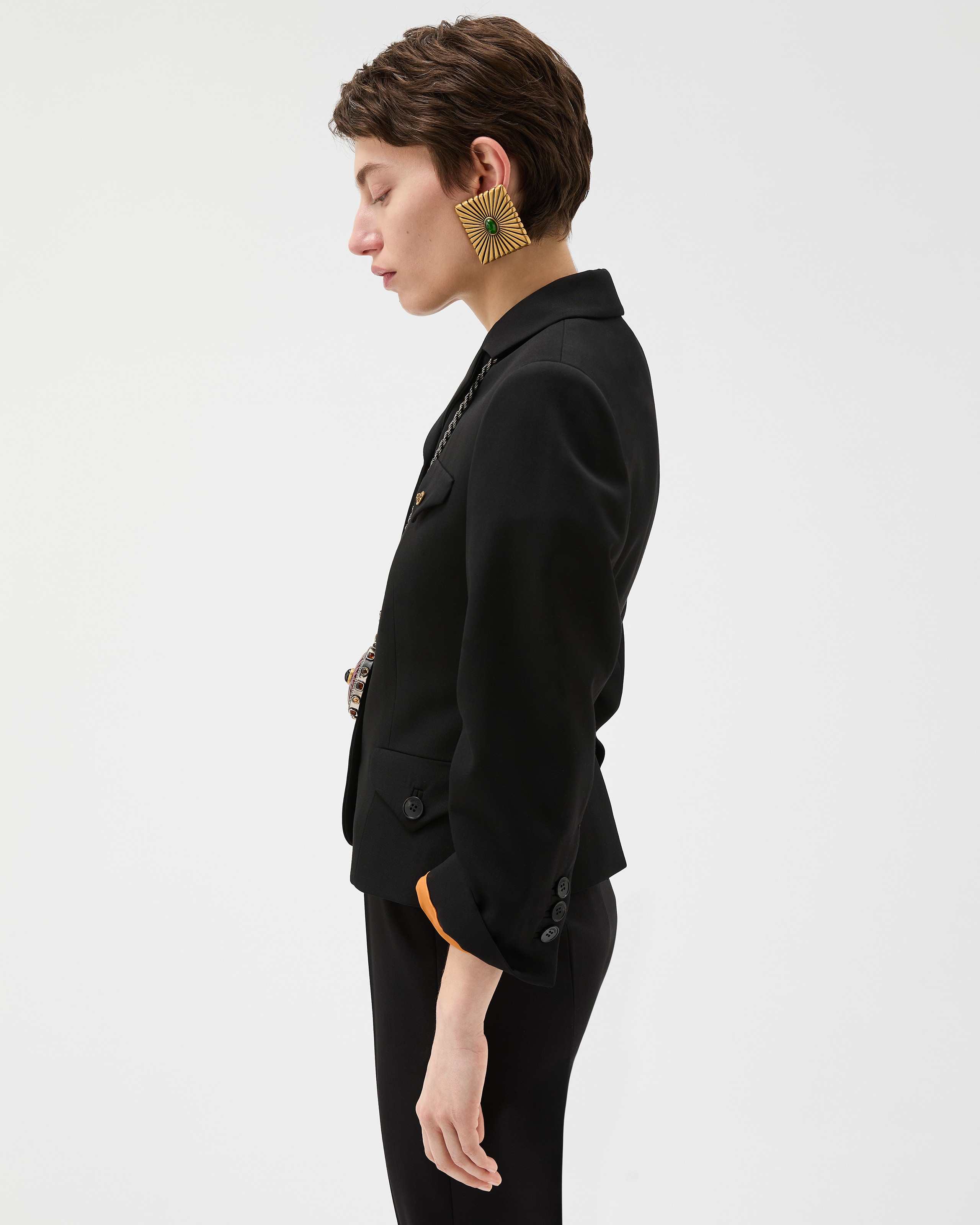 レディー デザイナー スーツ | ヴェルサーチェ 日本