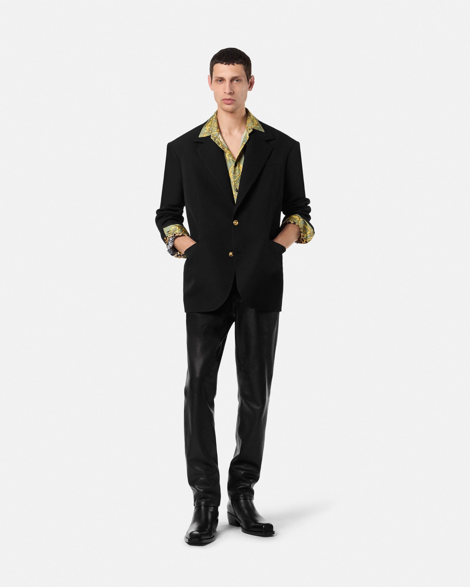 【美品】ジャンニヴェルサーチ 高級ジャケット シルク100% ブラック ドット柄 GIANNI VERSACE(ジャンニヴェルサーチ) シルク総柄シャツ マルチ
