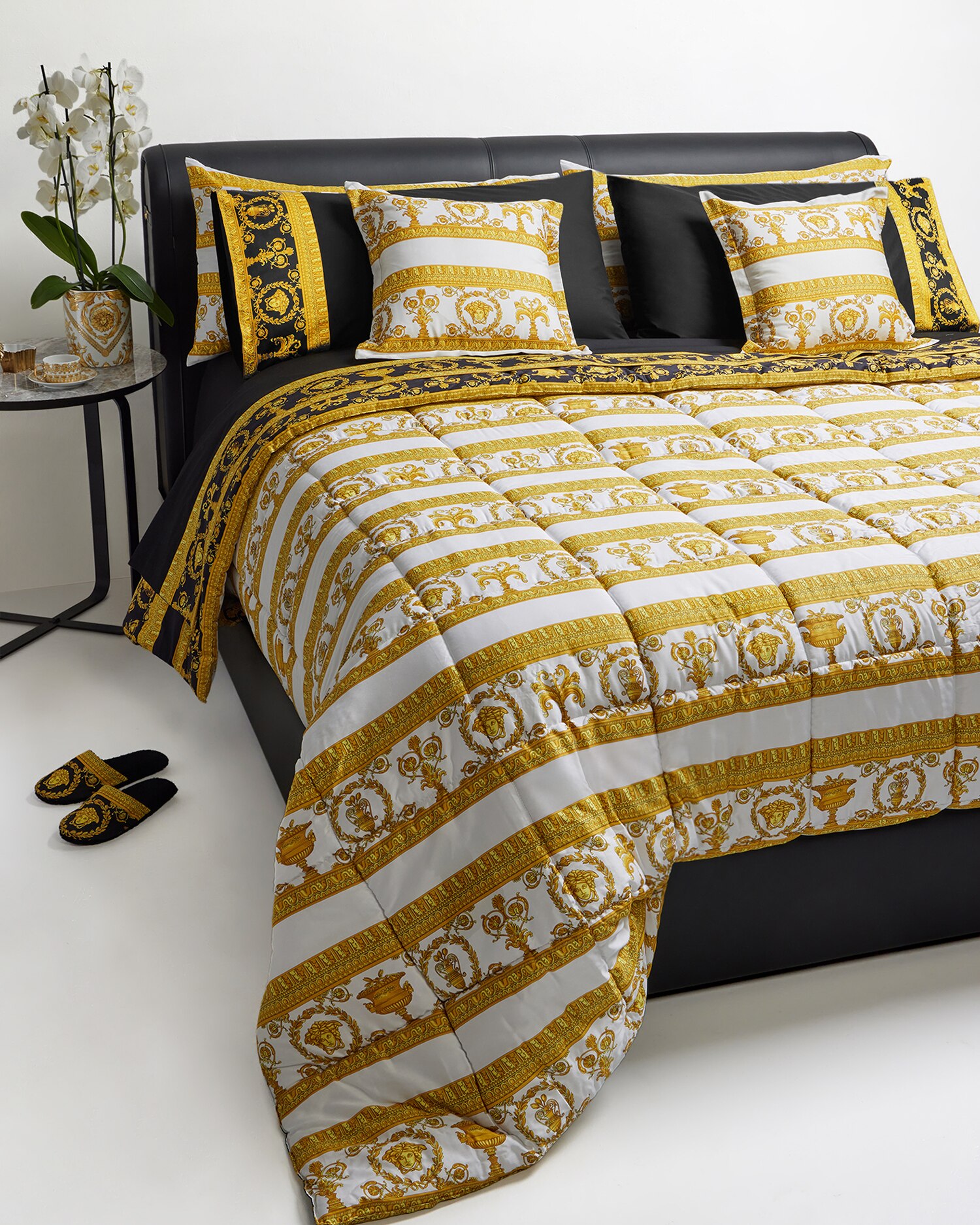 VERSACE　ヴェルサーチェ　アイ♡バロック　デュベカバー　美品 I ♡ バロック キング デュベ カバー ホワイト,シルバー