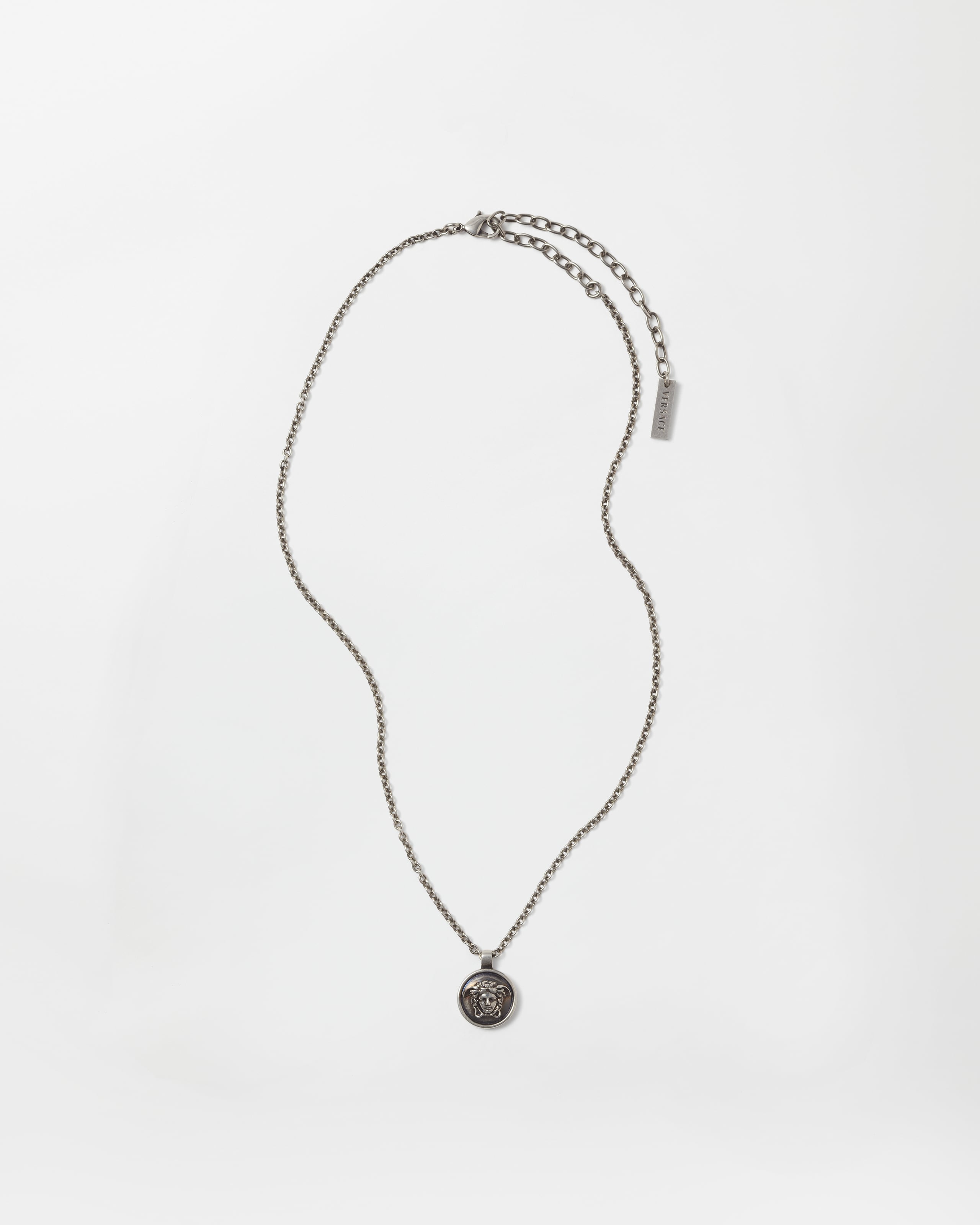 ネックレス | ヴェルサーチェ 日本