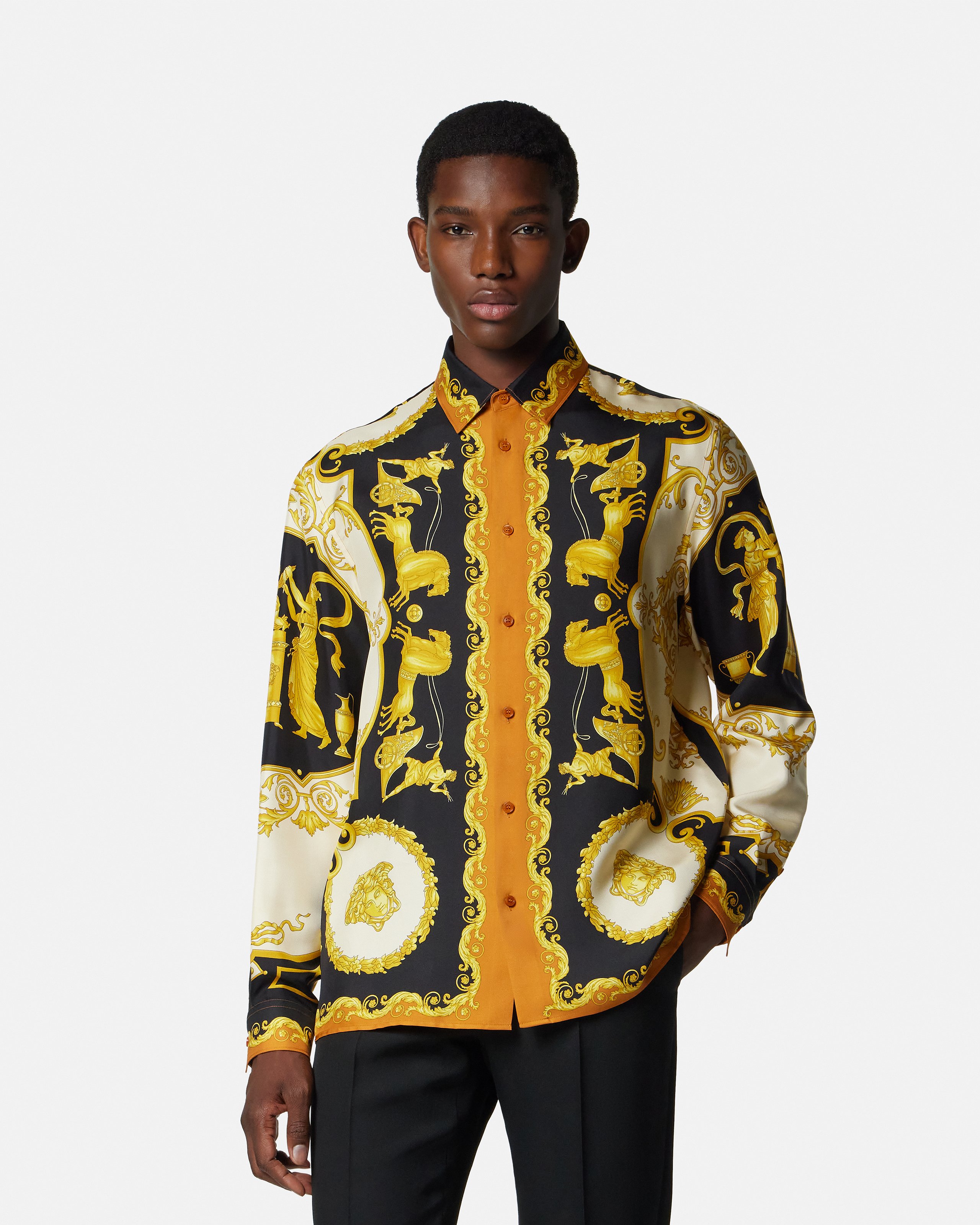 2025年春夏メンズコレクション | ヴェルサーチェ 日本