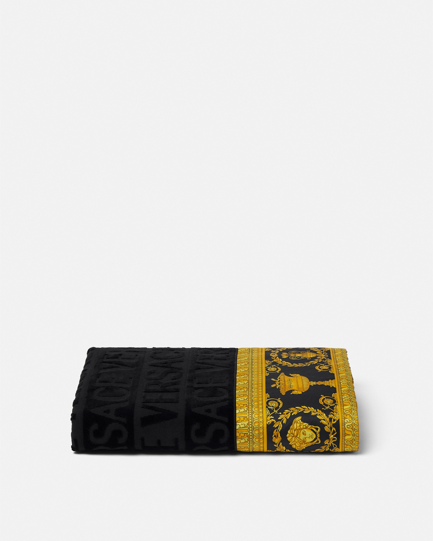 関税込 Versace オールオーバー ロゴ 詳細 バスタオル 90_ZTO101601-