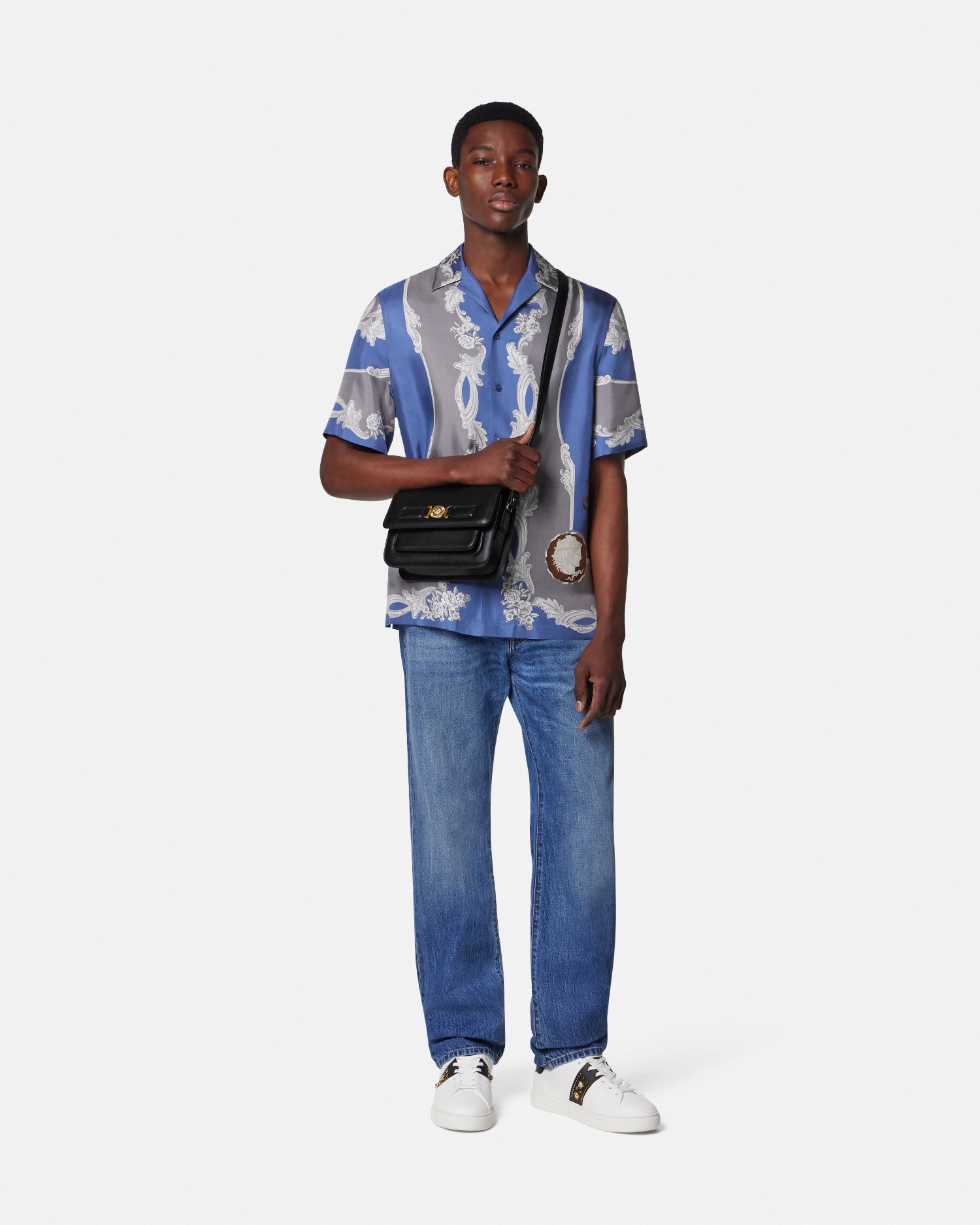 関税込★VIP価格【VERSACE】半袖ボタン付きシャツ VERSACE(ヴェルサーチェ) シャツ(メンズ) 2ページ目 - 海外通販
