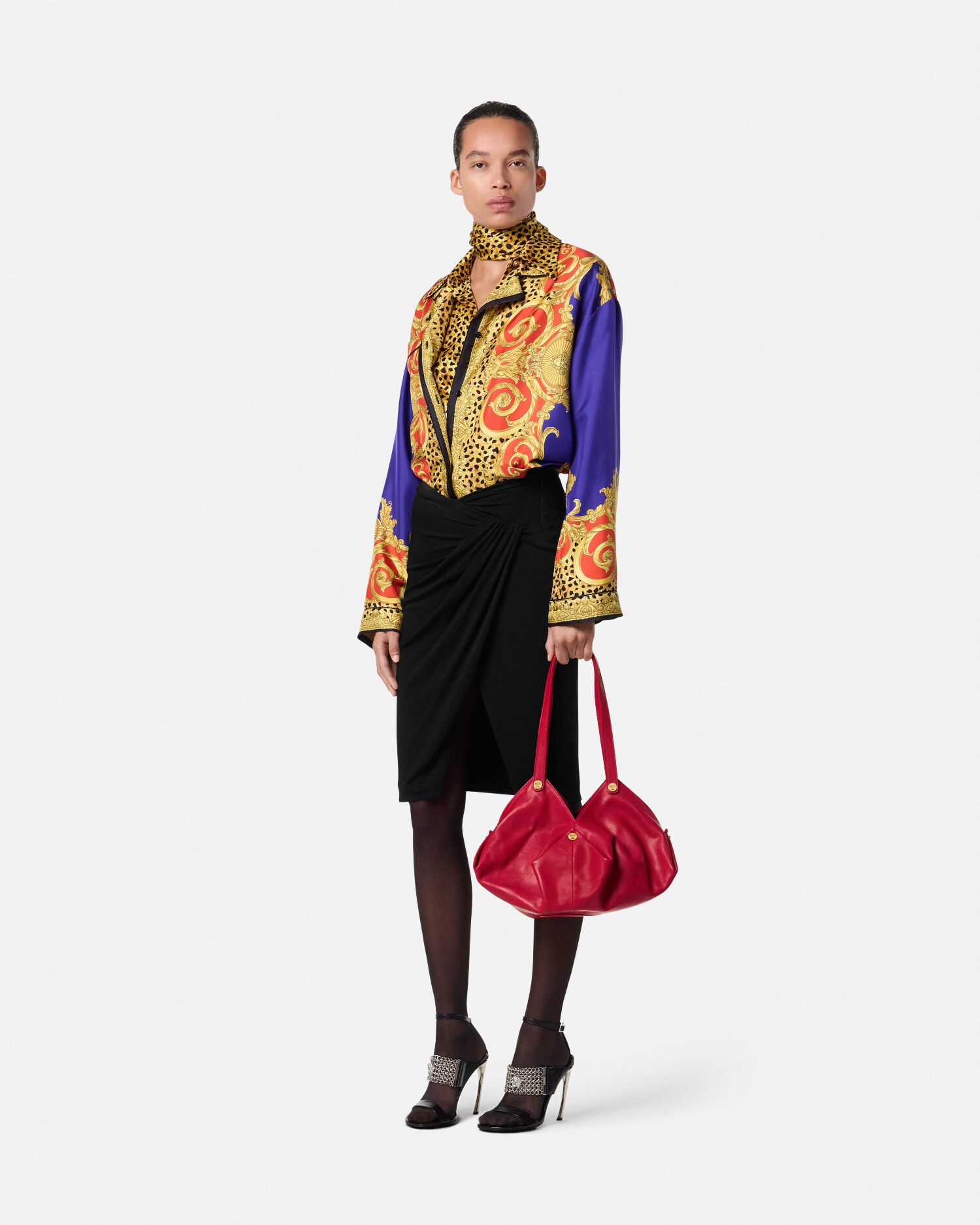 【現行品】VERSACE ヴェルサーチ プロテア ナッパ ショルダーバッグ 90_1014315-
