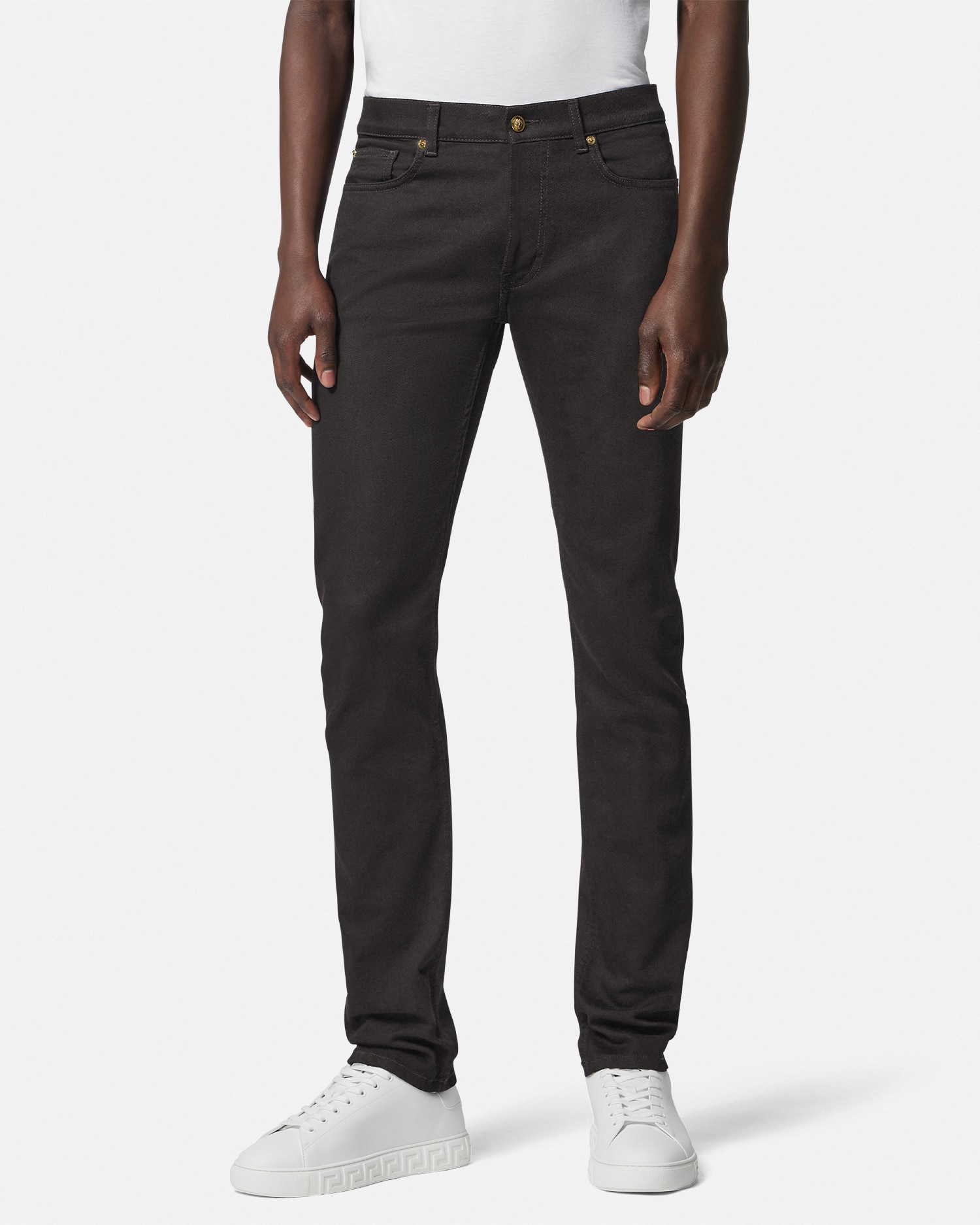 残り僅か!VERSACE JEANS デニム ジャンパースカート ブラック 90_A81832-