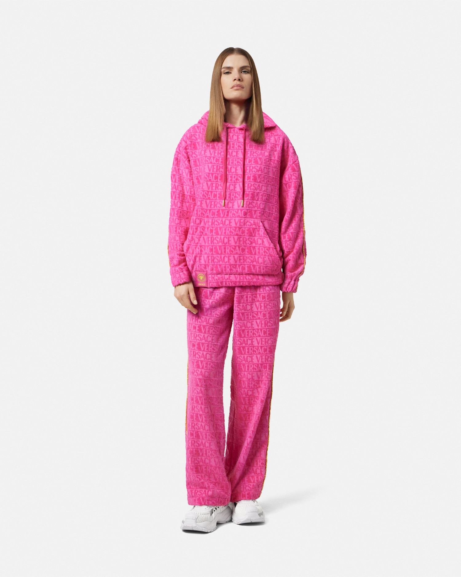 【関税込み】Versace ピンク ラ グレカ ラウンジパンツ フレア スウェットパンツ I ♡ バロック | VERSACE JP