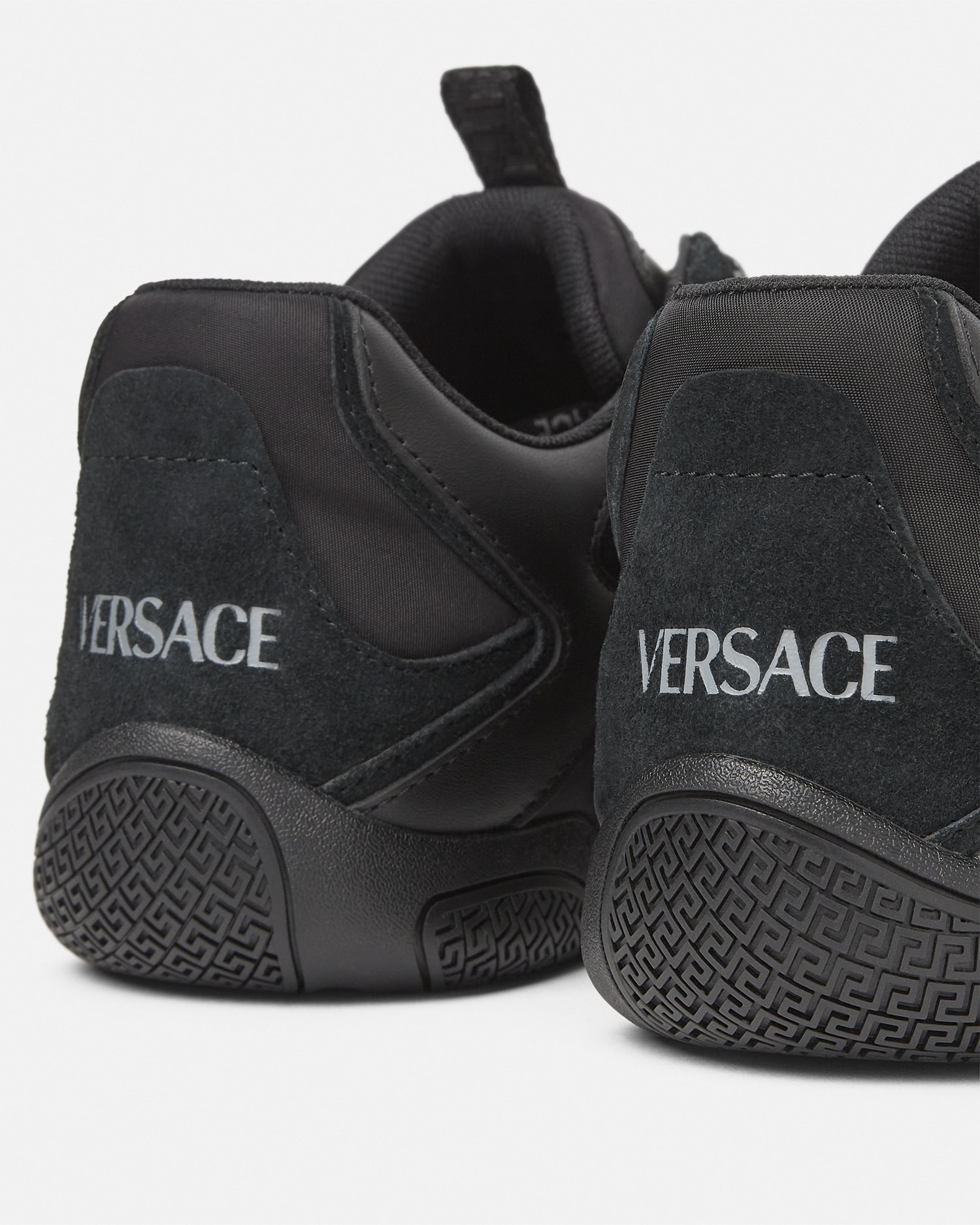 VERSACE ガラクシア スニーカー ガラクシア レザー スニーカー | VERSACE JP