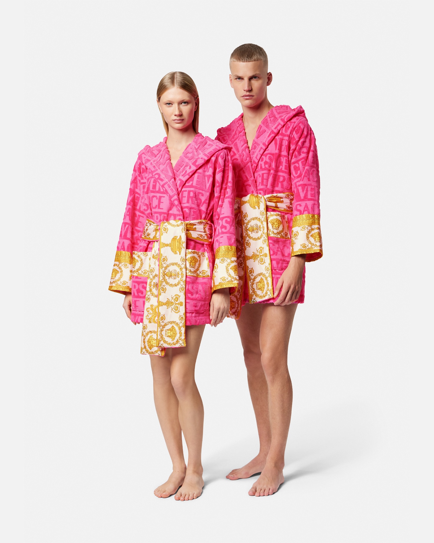 VERSACE(ベルサーチ) ショート バスローブ「I Heart Baroque」 VERSACE(ベルサーチ) ショート バスローブ「I Heart Baroque