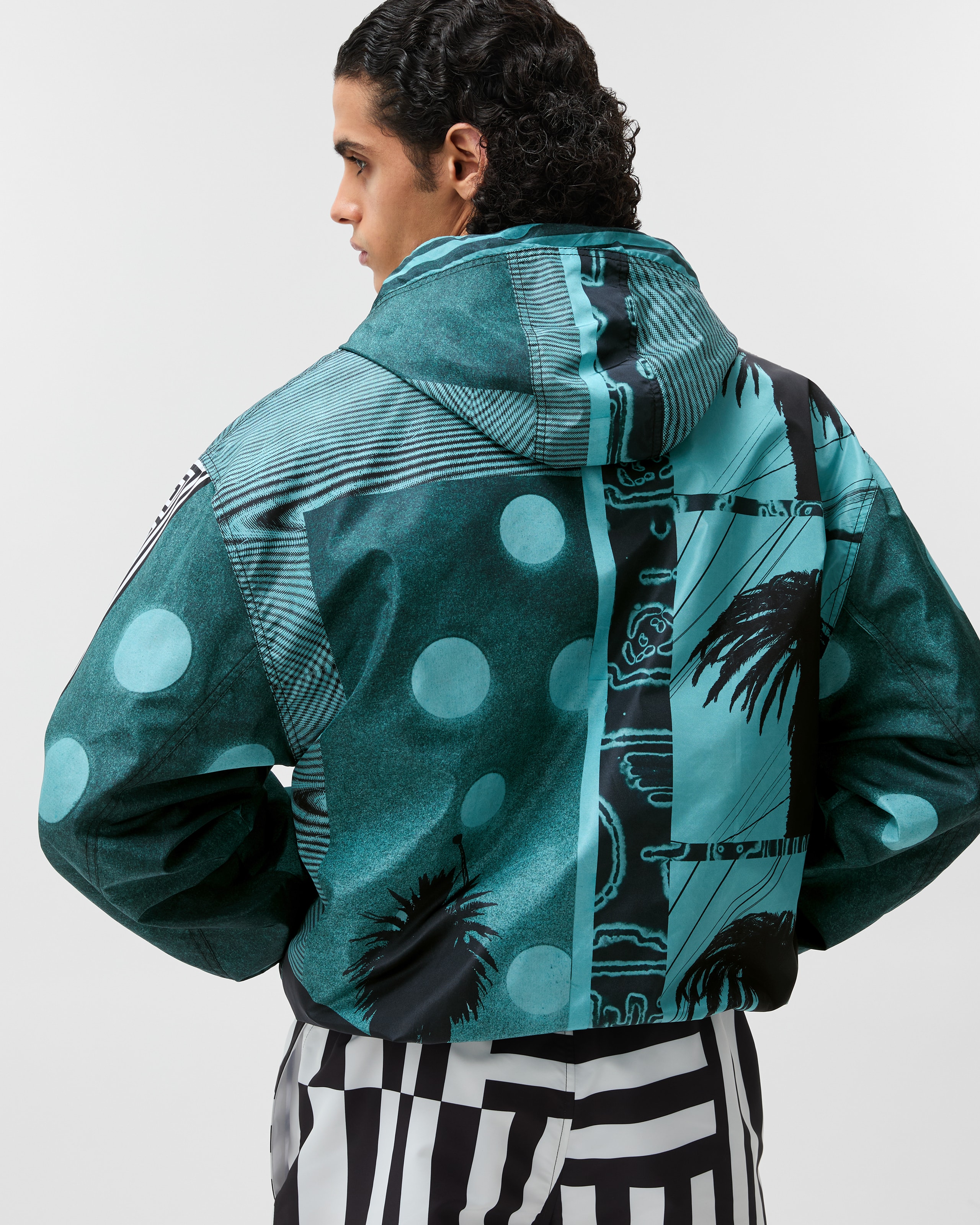 プリント ナイロン ウインドブレーカー ブルー | VERSACE JP